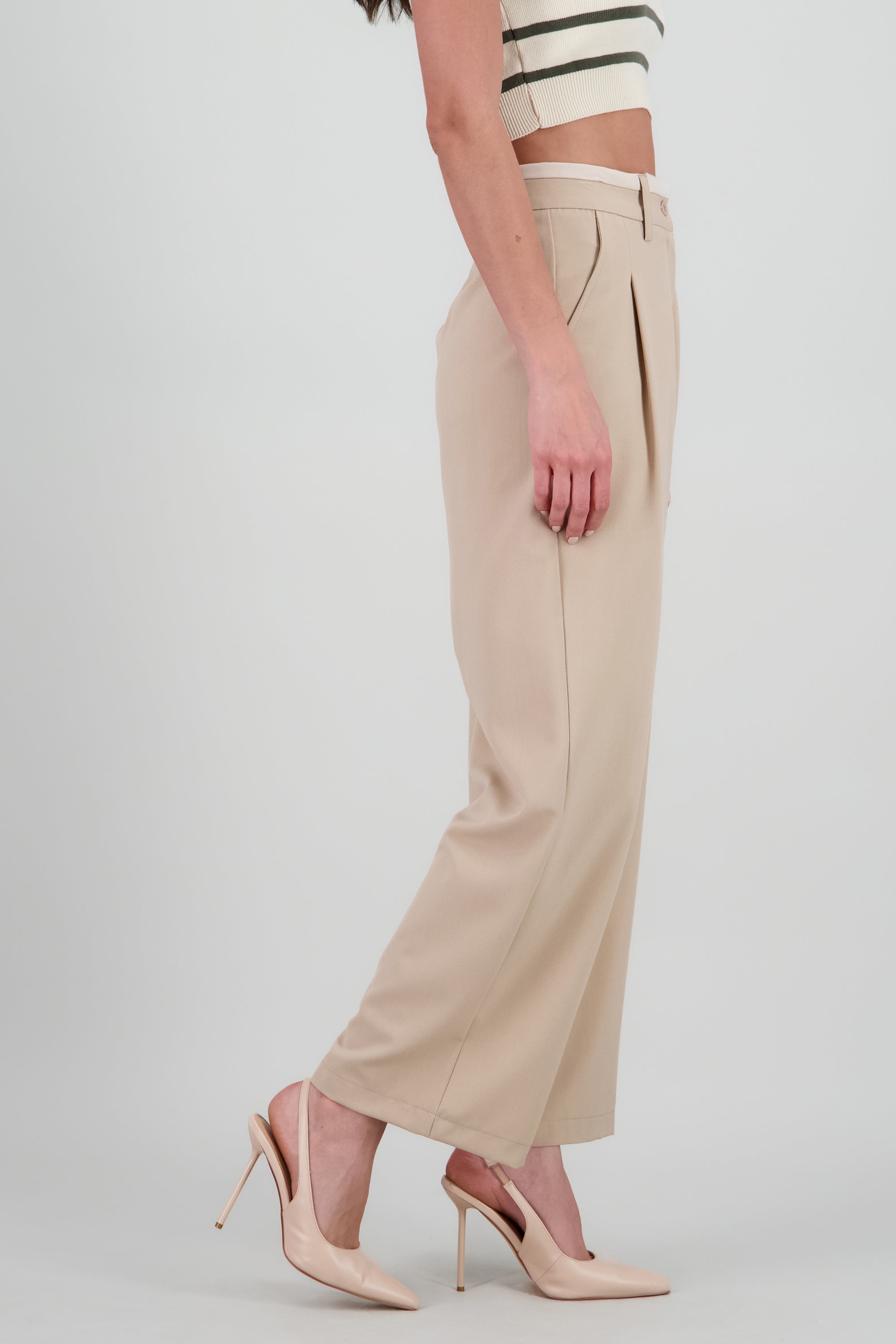 Pantalon contraste pinzas ARENA