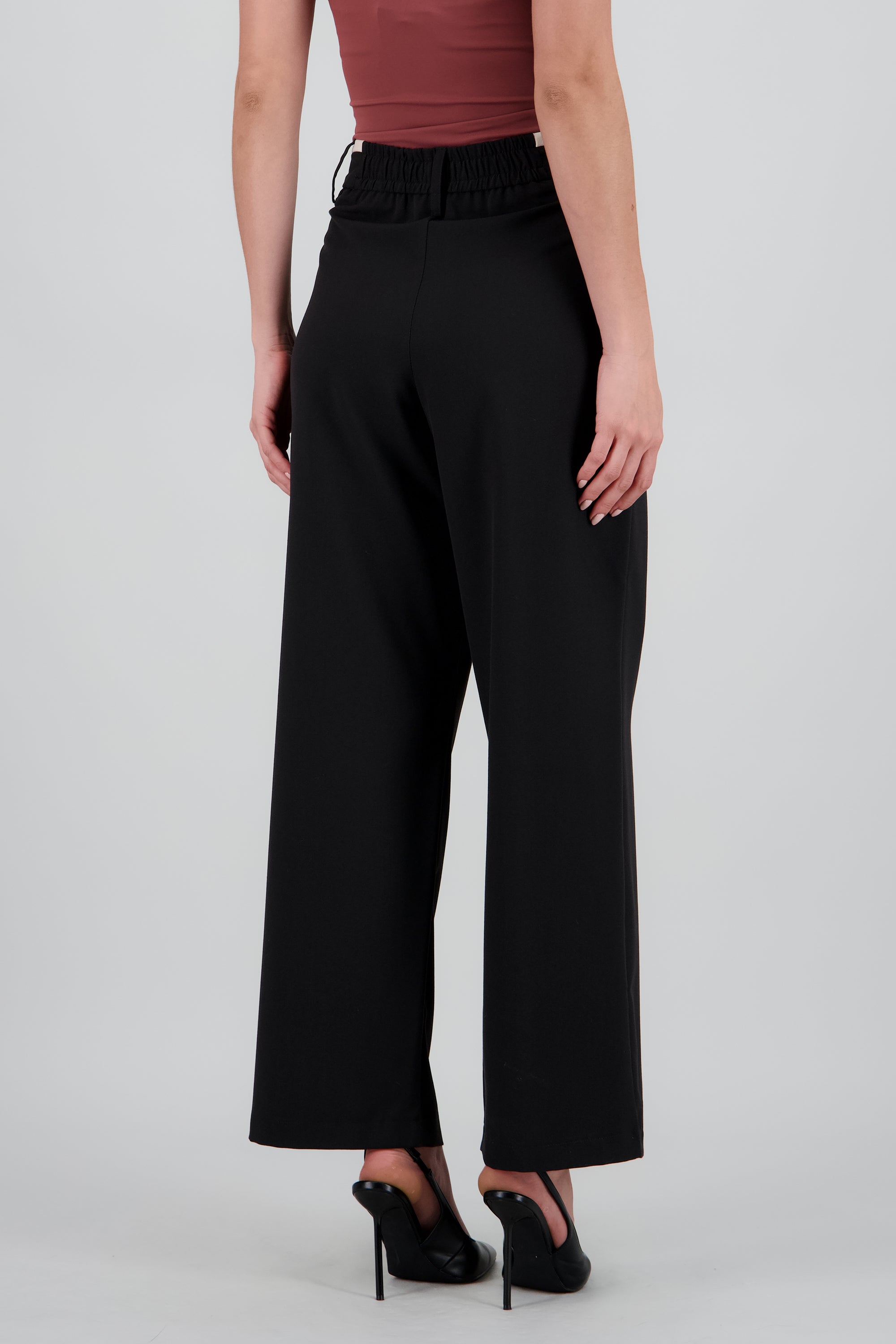 Pantalon contraste pinzas NEGRO COMBO