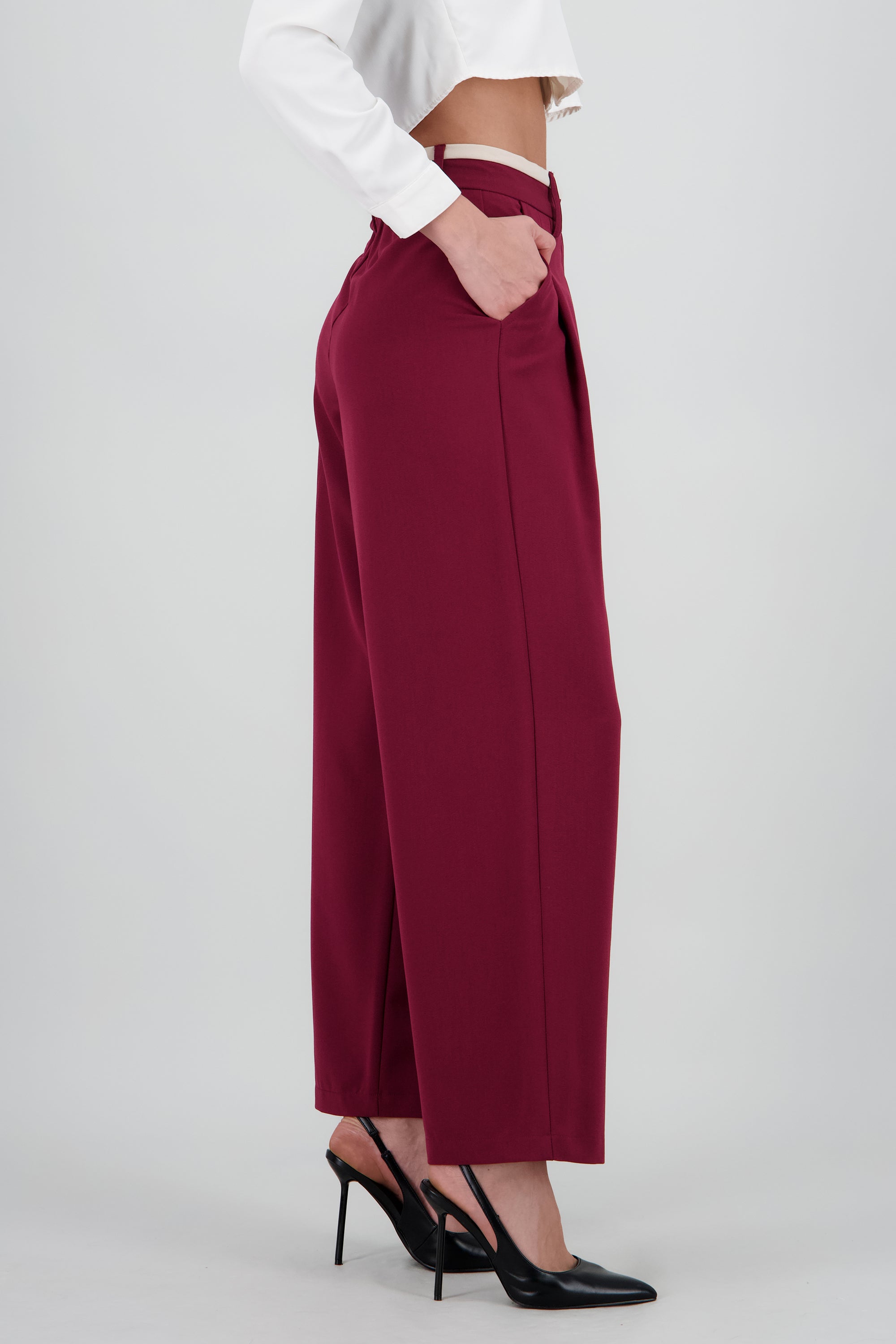 Pantalon contraste pinzas VINO