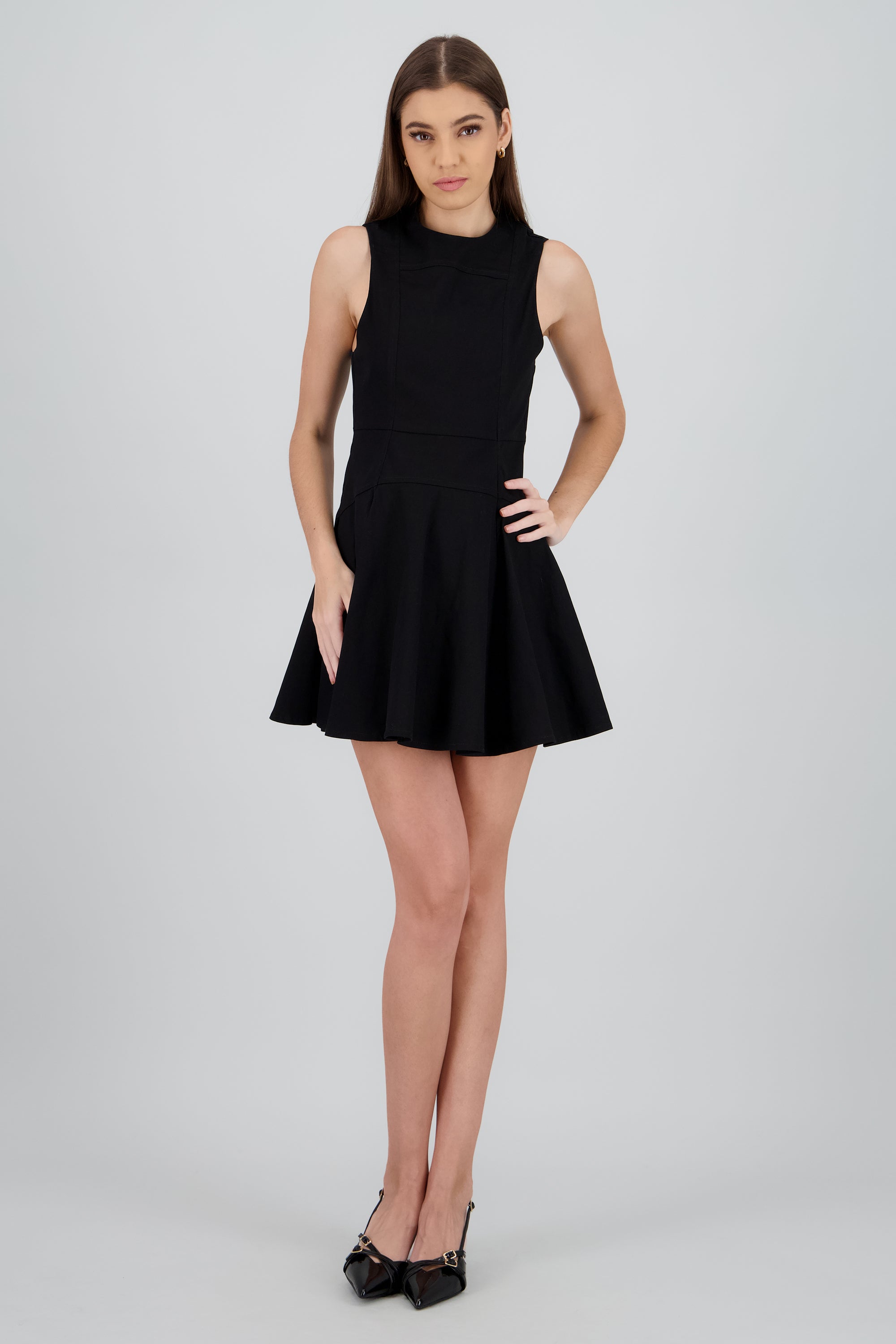 Vestido cortes NEGRO