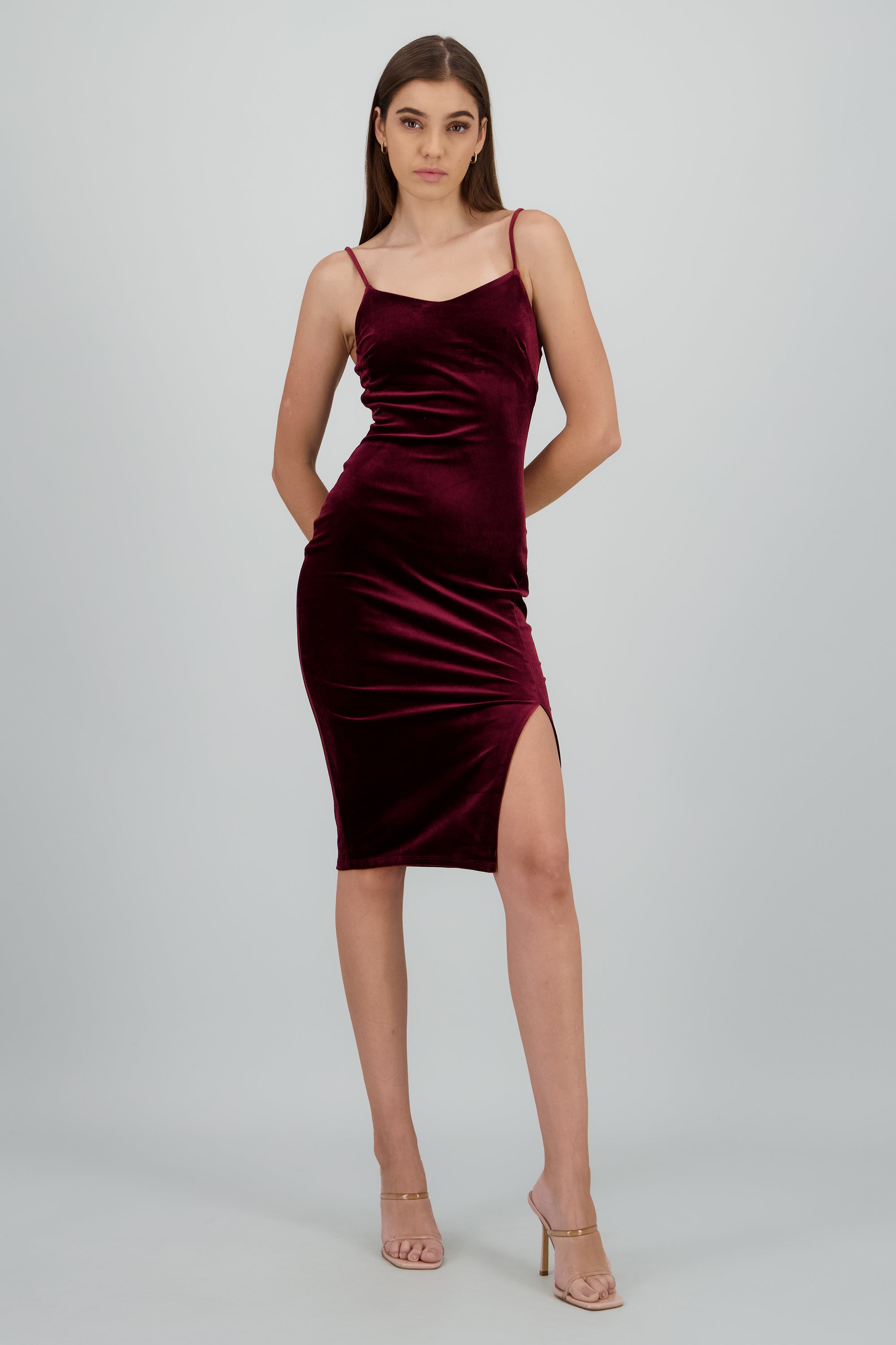 Vestido tirantes midi velvet VINO