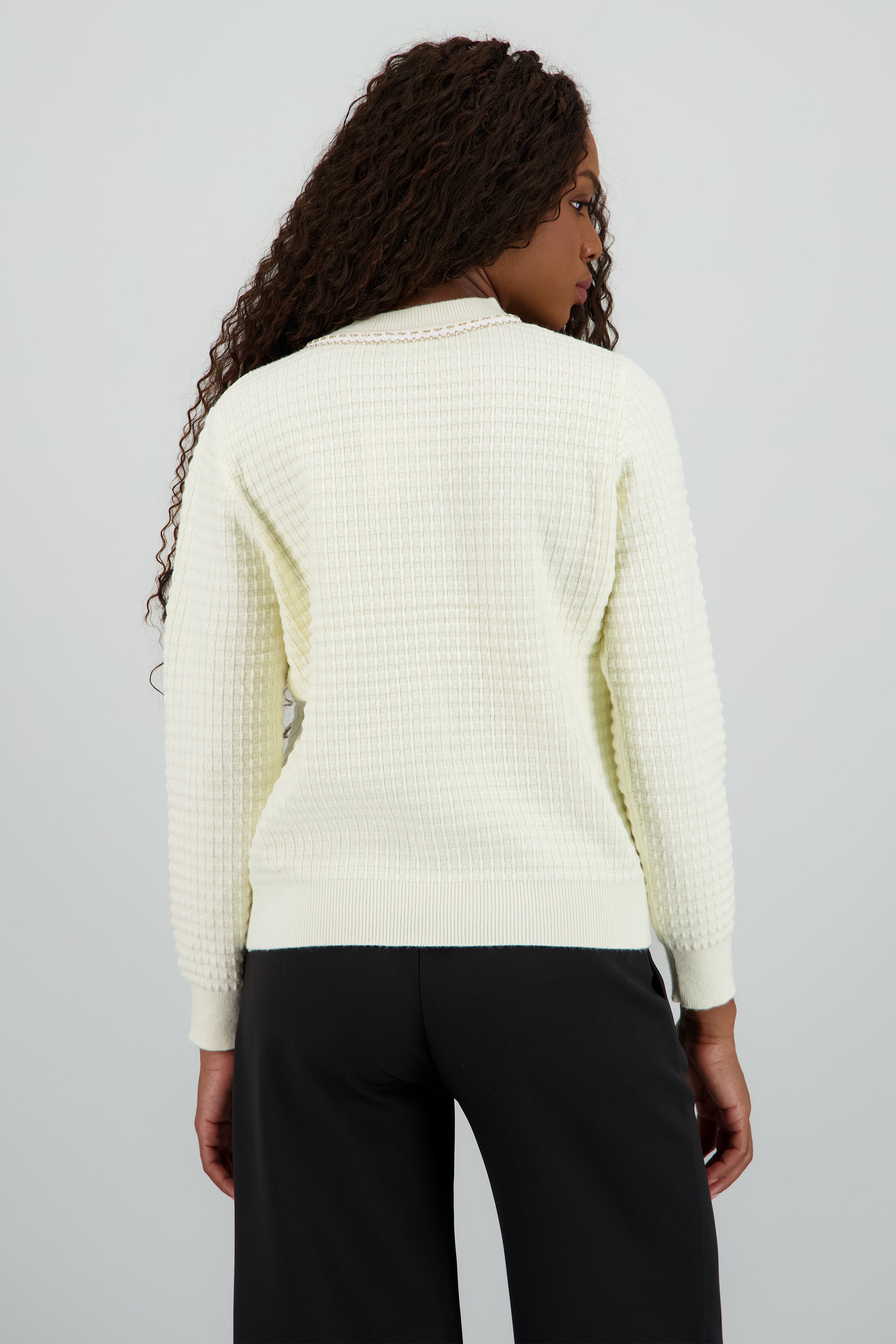 Cardigan detalle boton perla HUESO