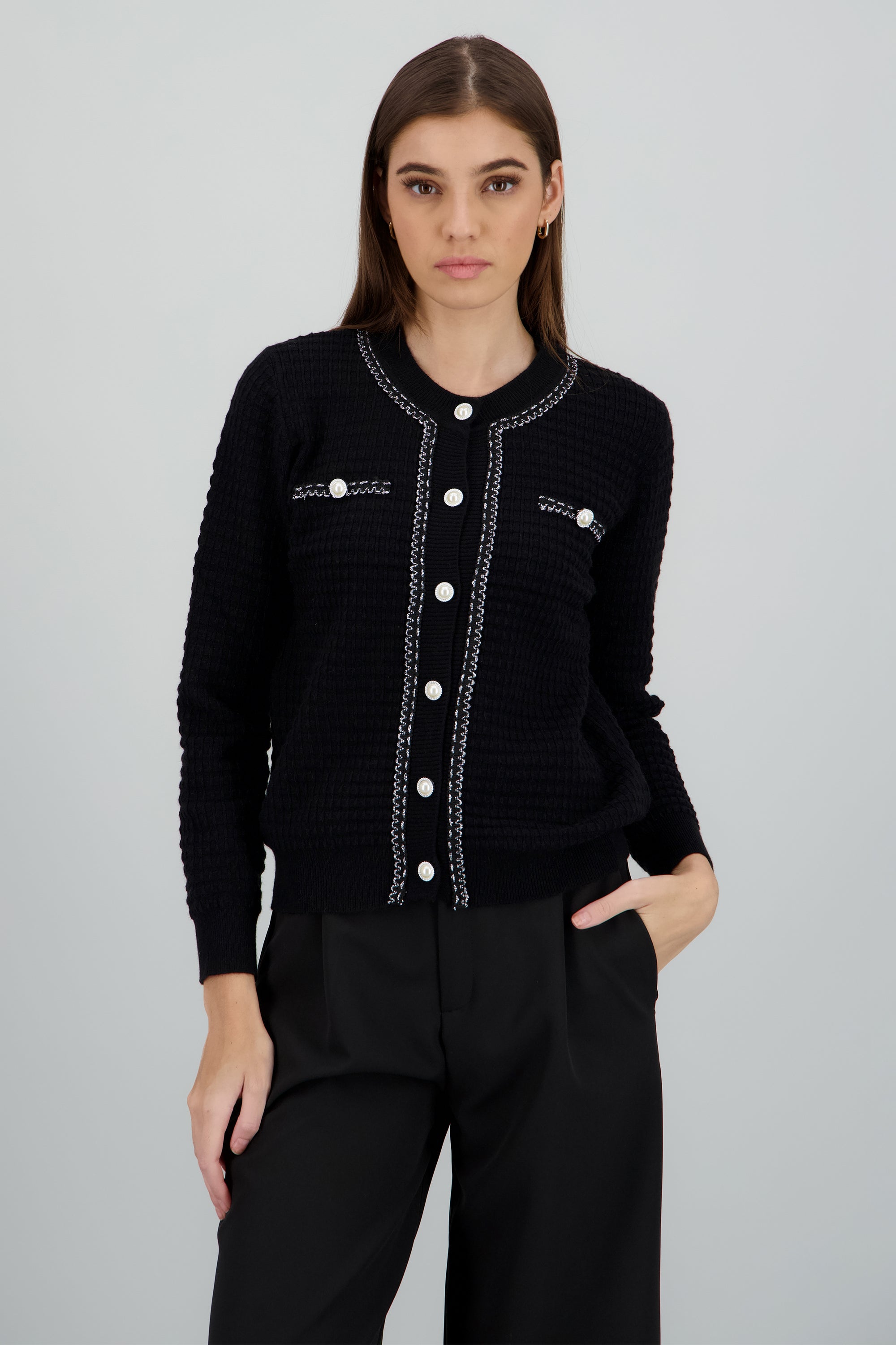 Cardigan detalle boton perla NEGRO
