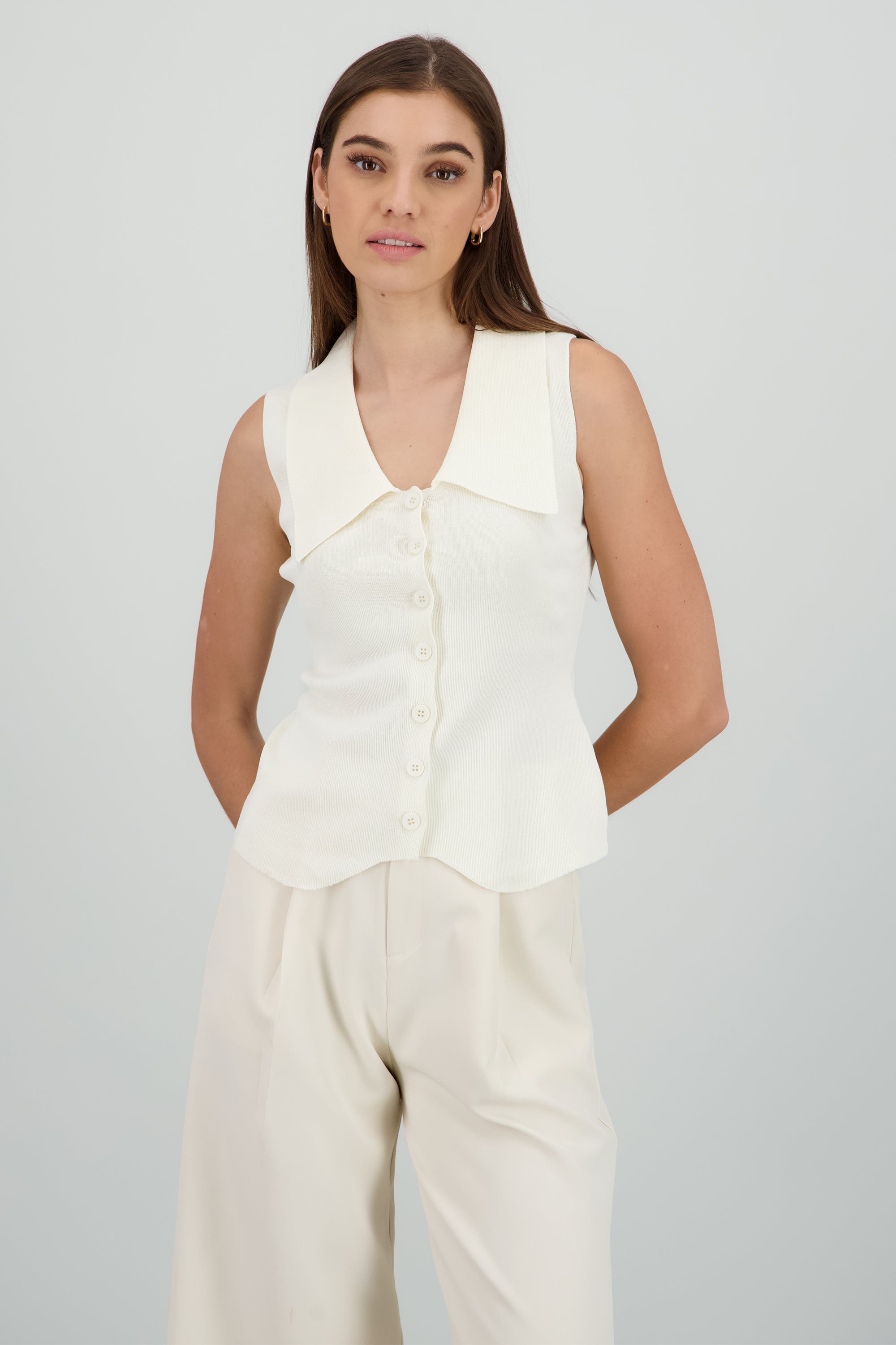 Chaleco knit cuello bobo HUESO