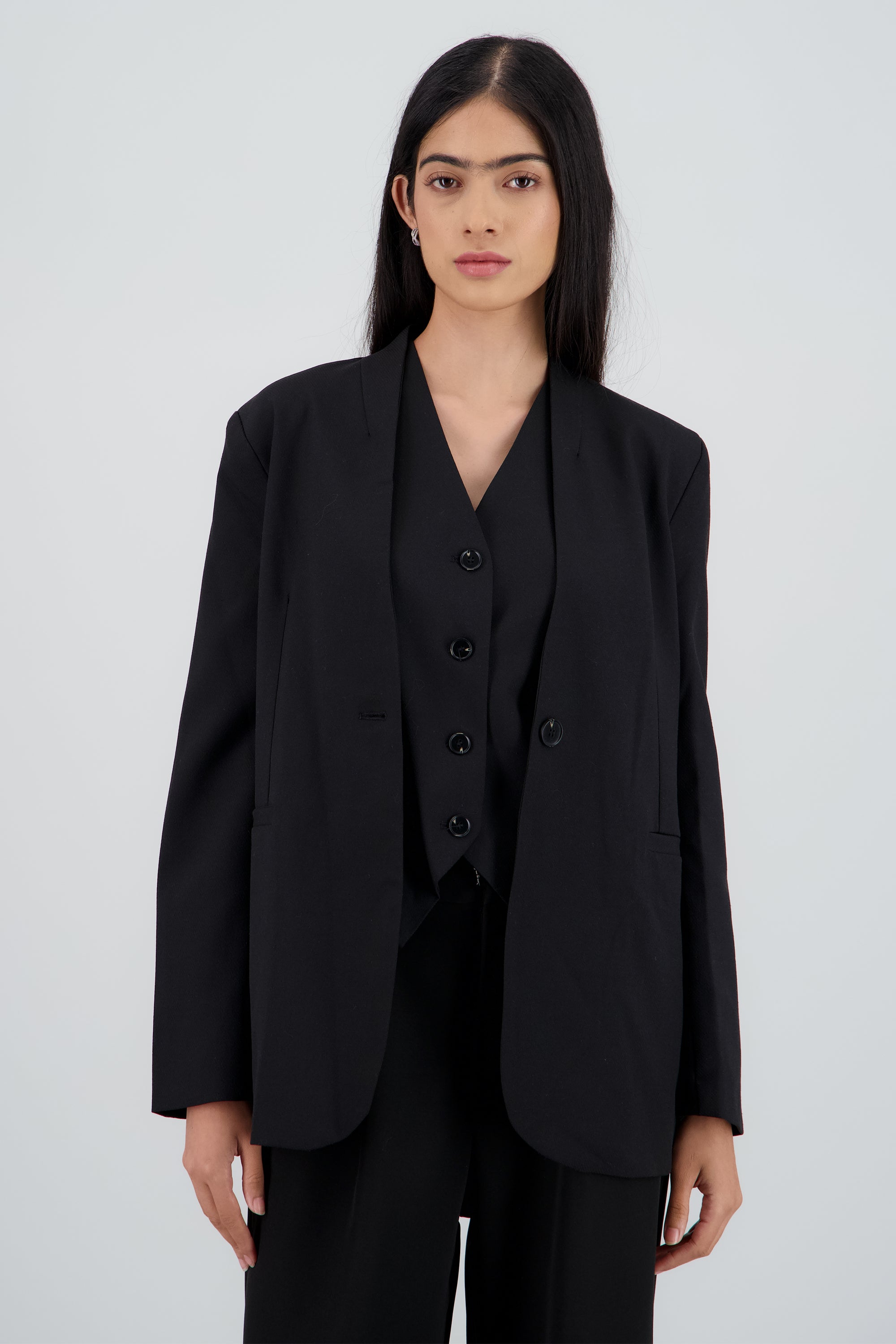 Chaleco corto escote V NEGRO