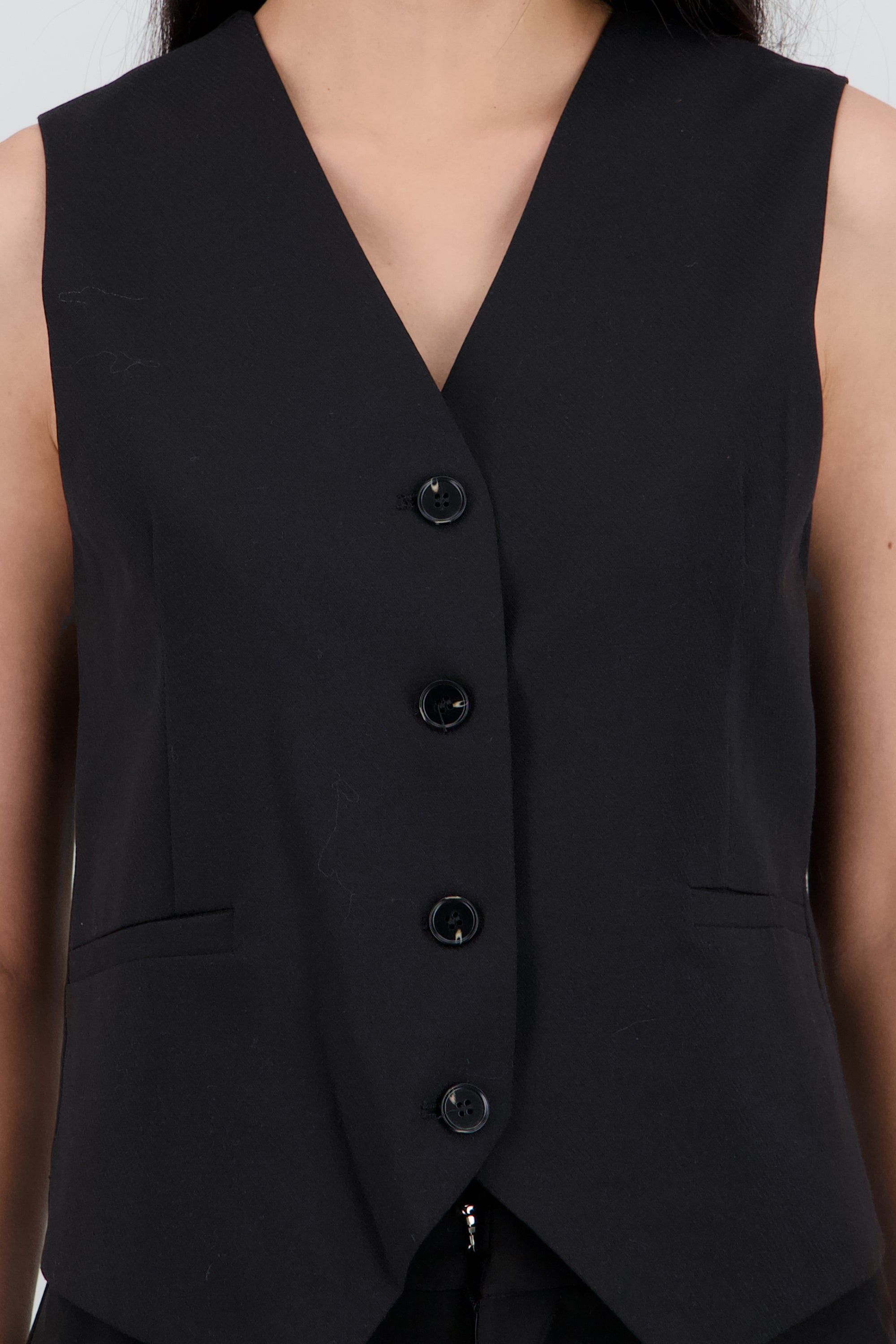 Chaleco corto escote V NEGRO