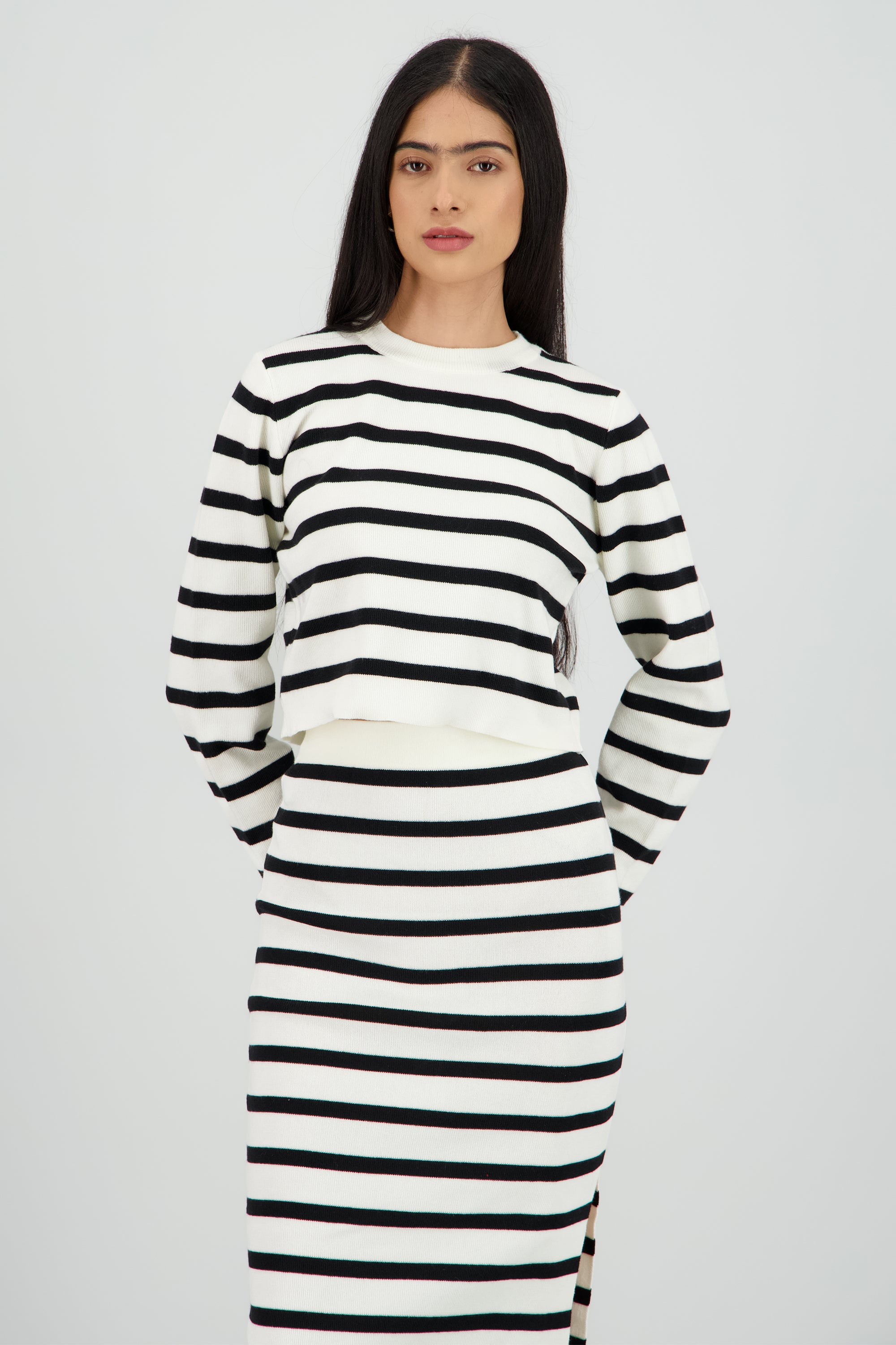 Sueter rayas crop BLANCO COMBO