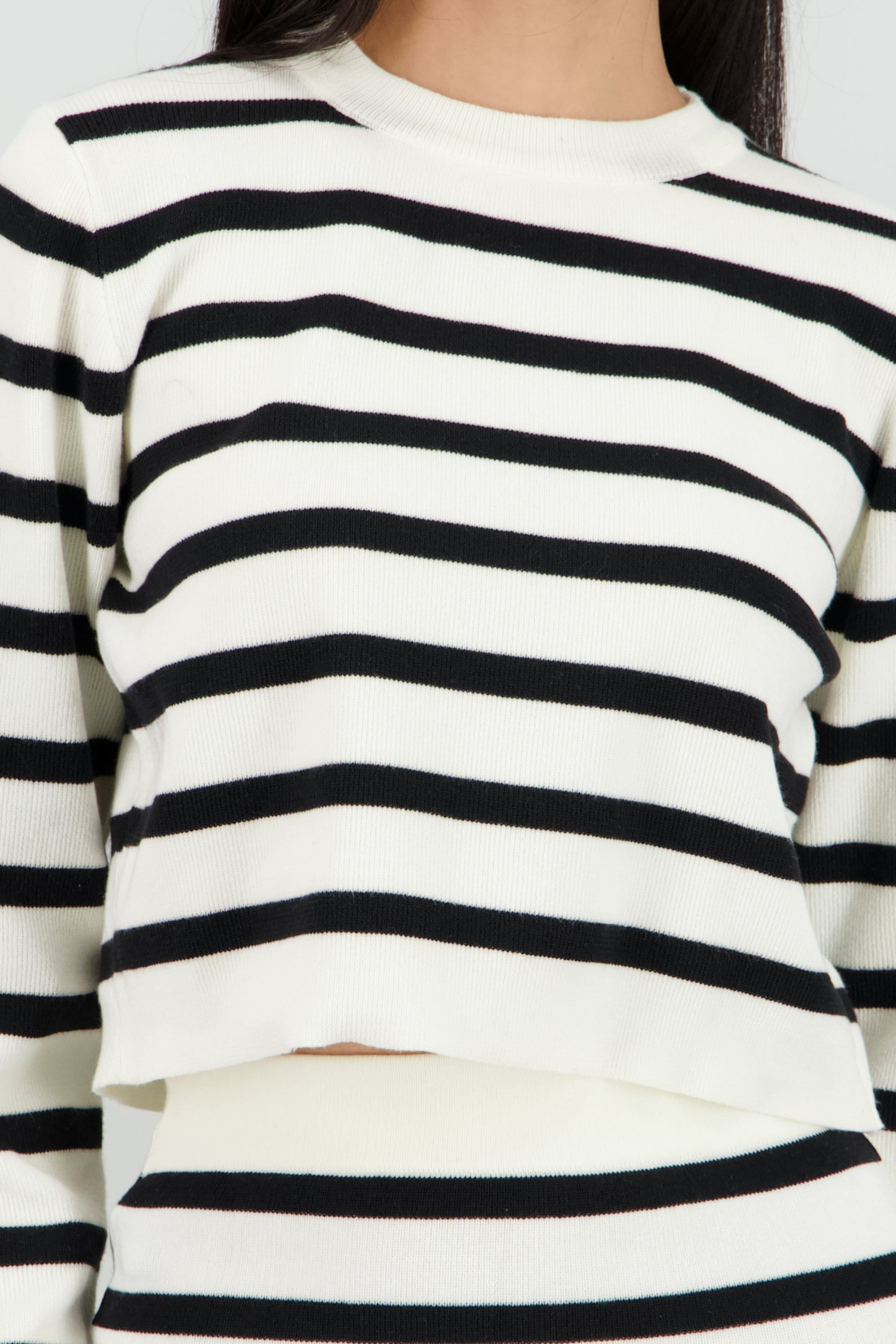 Sueter rayas crop BLANCO COMBO