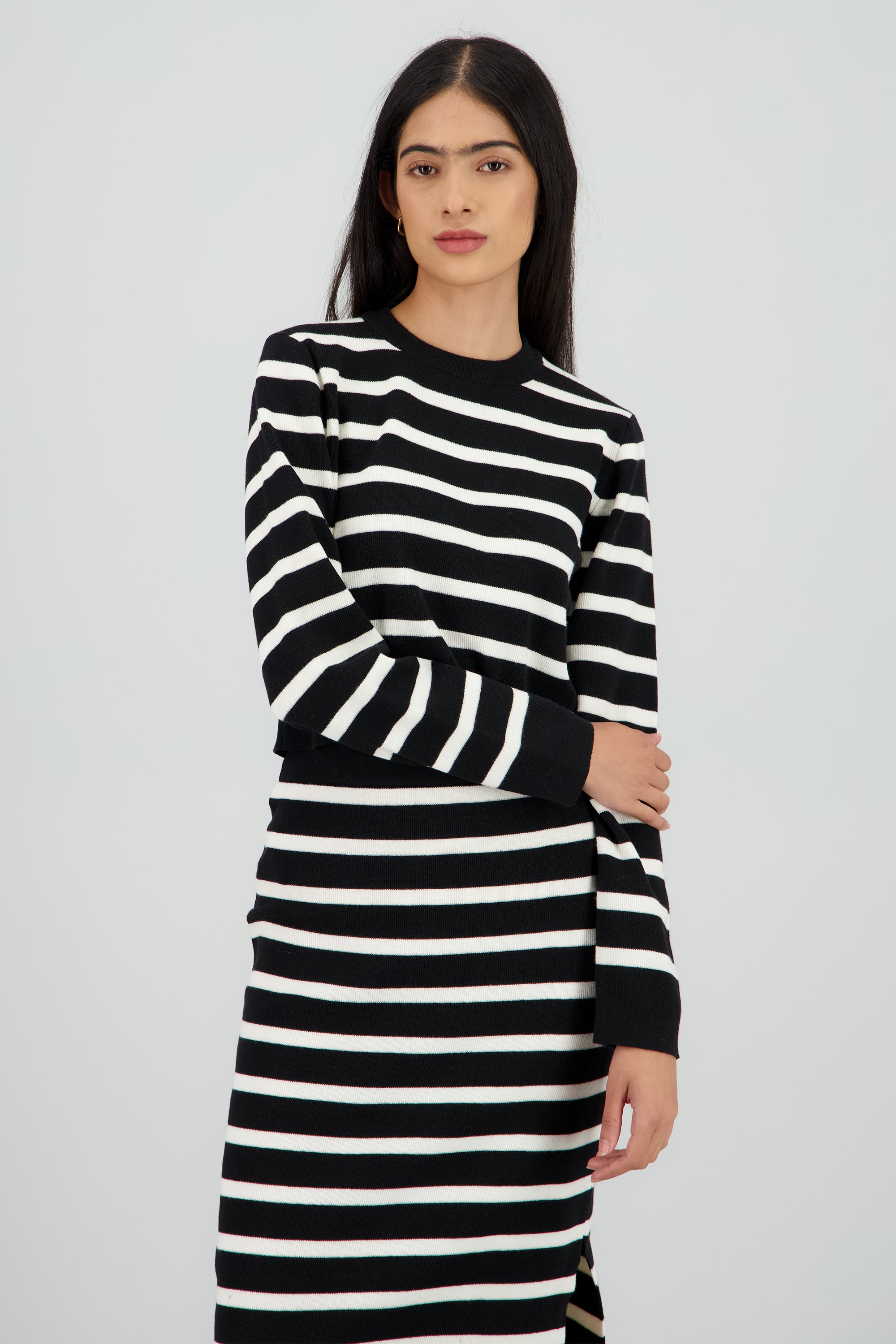 Sueter rayas crop NEGRO COMBO