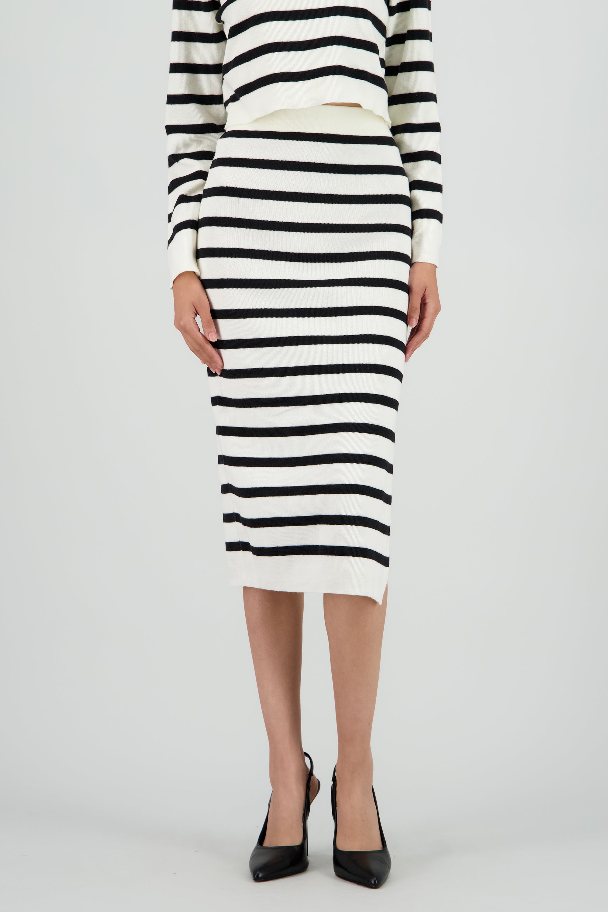 Falda midi rayas detalle abertura BLANCO COMBO