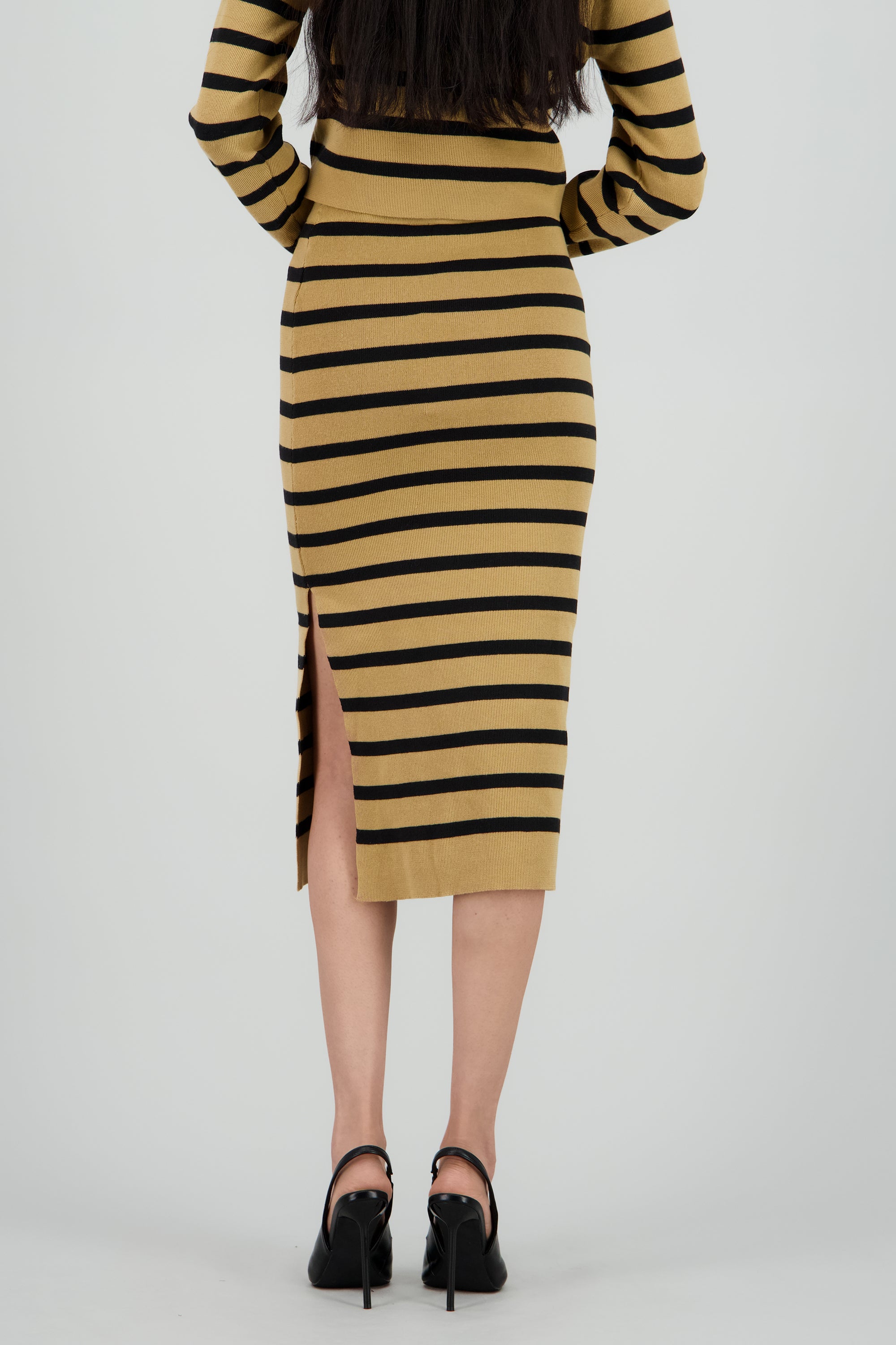 Falda midi rayas detalle abertura CAFE COMBO