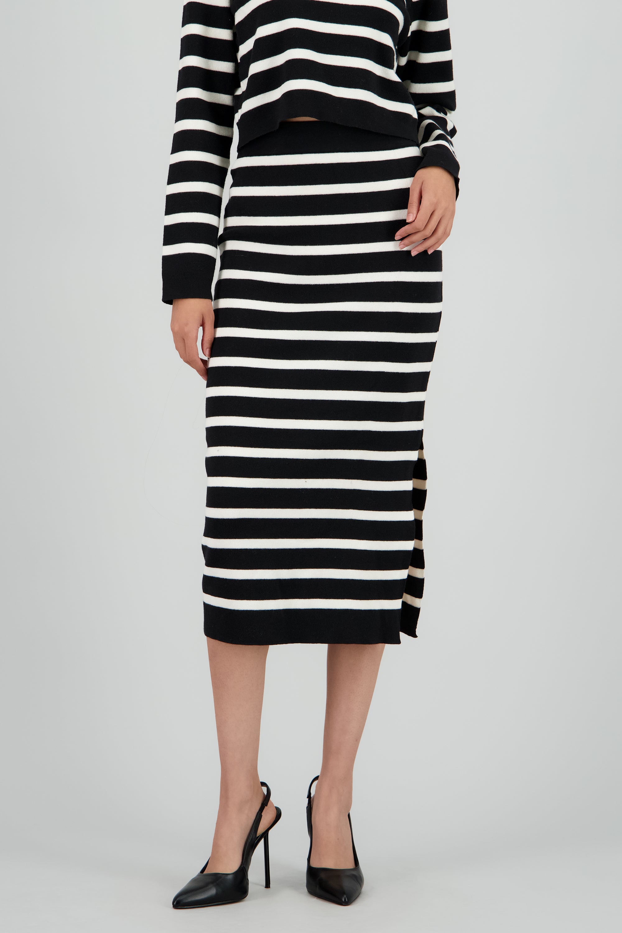 Falda midi rayas detalle abertura NEGRO COMBO