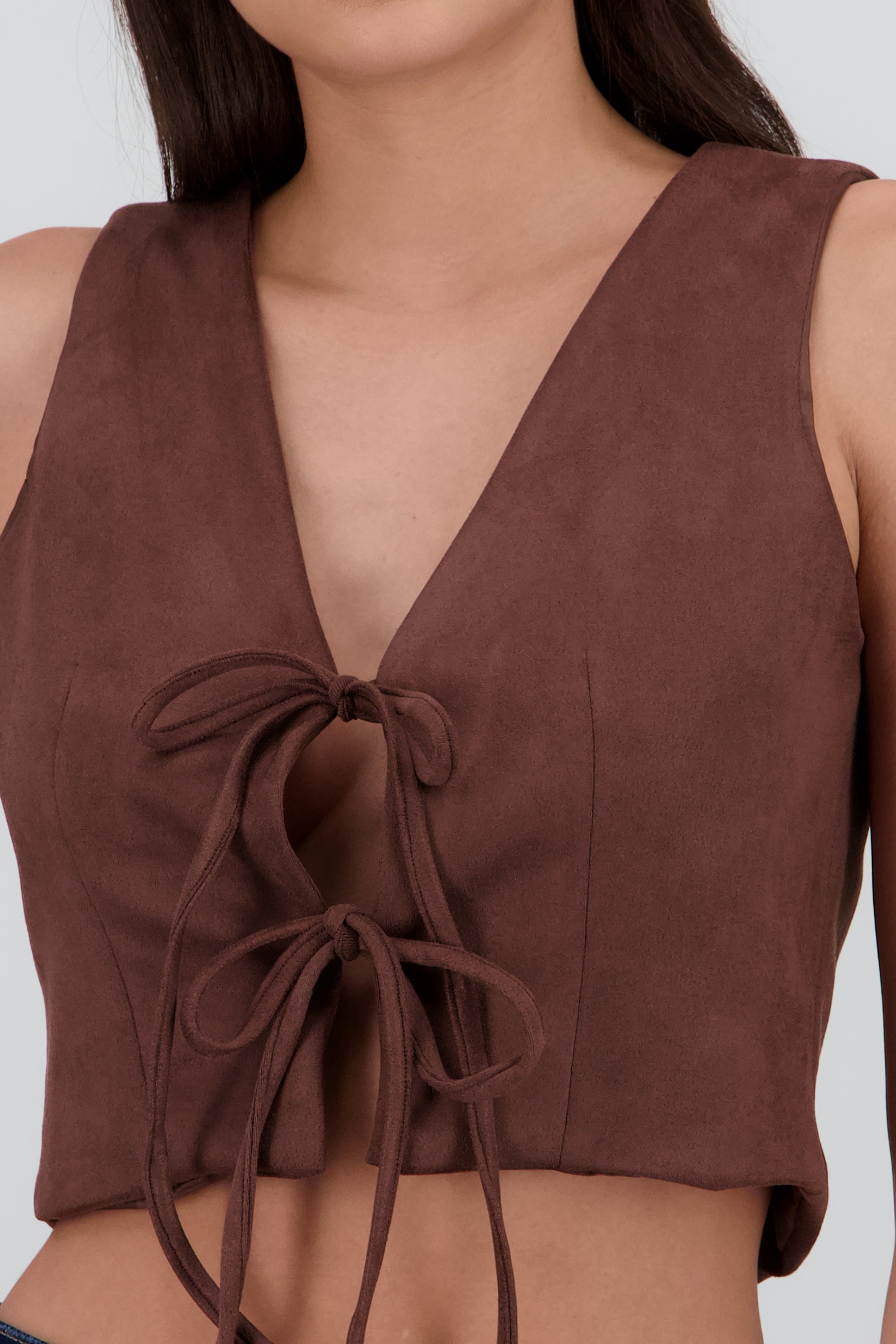 Chaleco suede detalle amarre moños CHOCOLATE