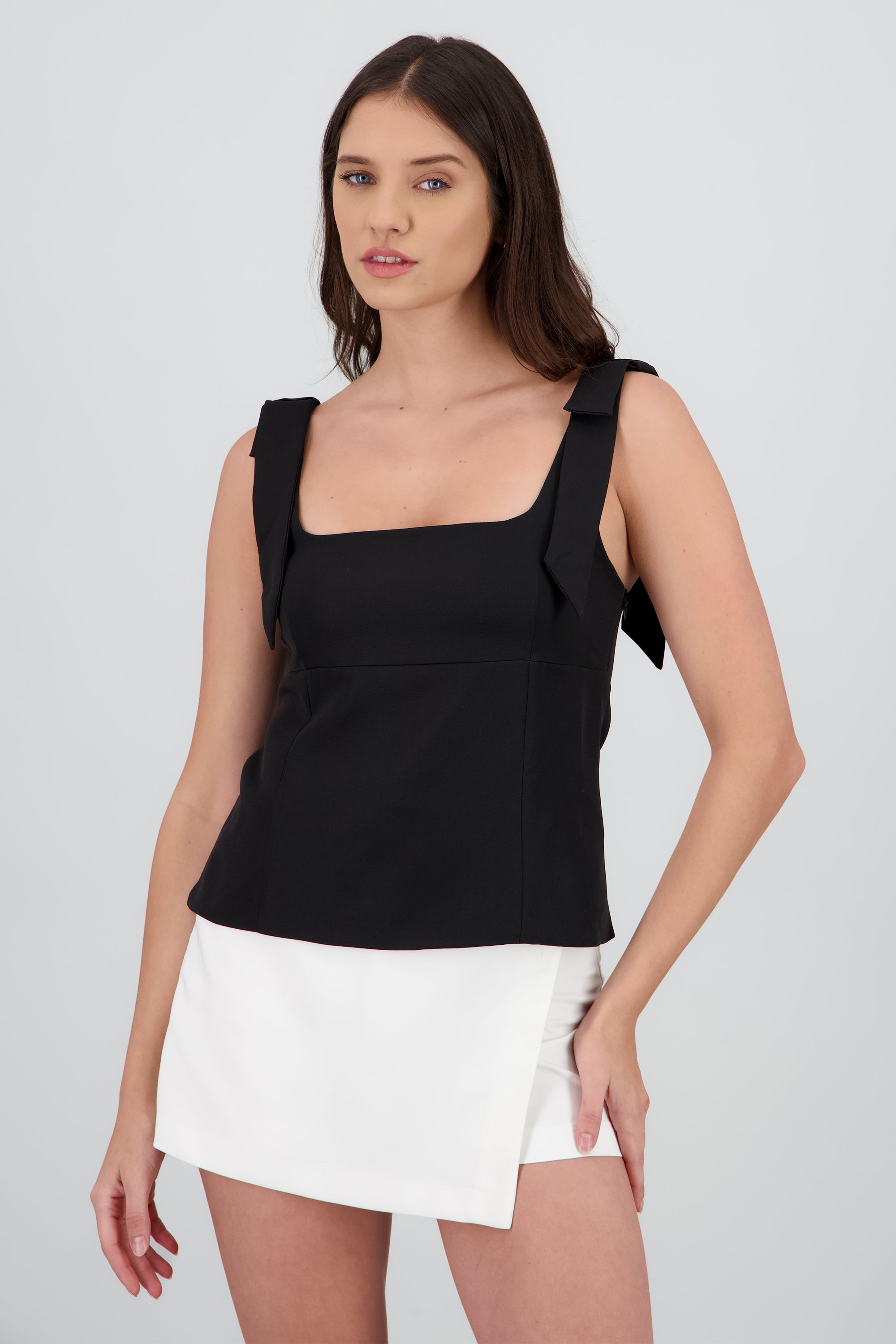 Top tirantes moños NEGRO