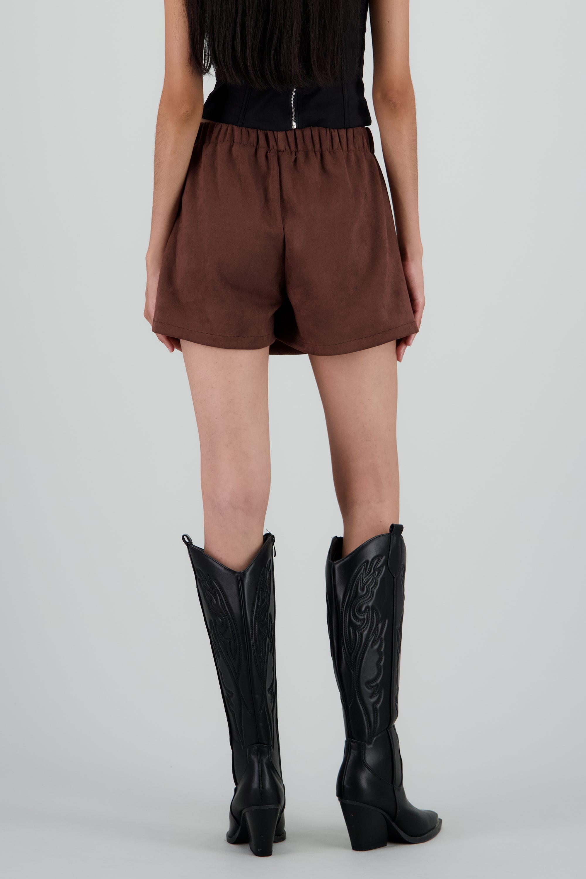 Falda short envolvente suede CHOCOLATE