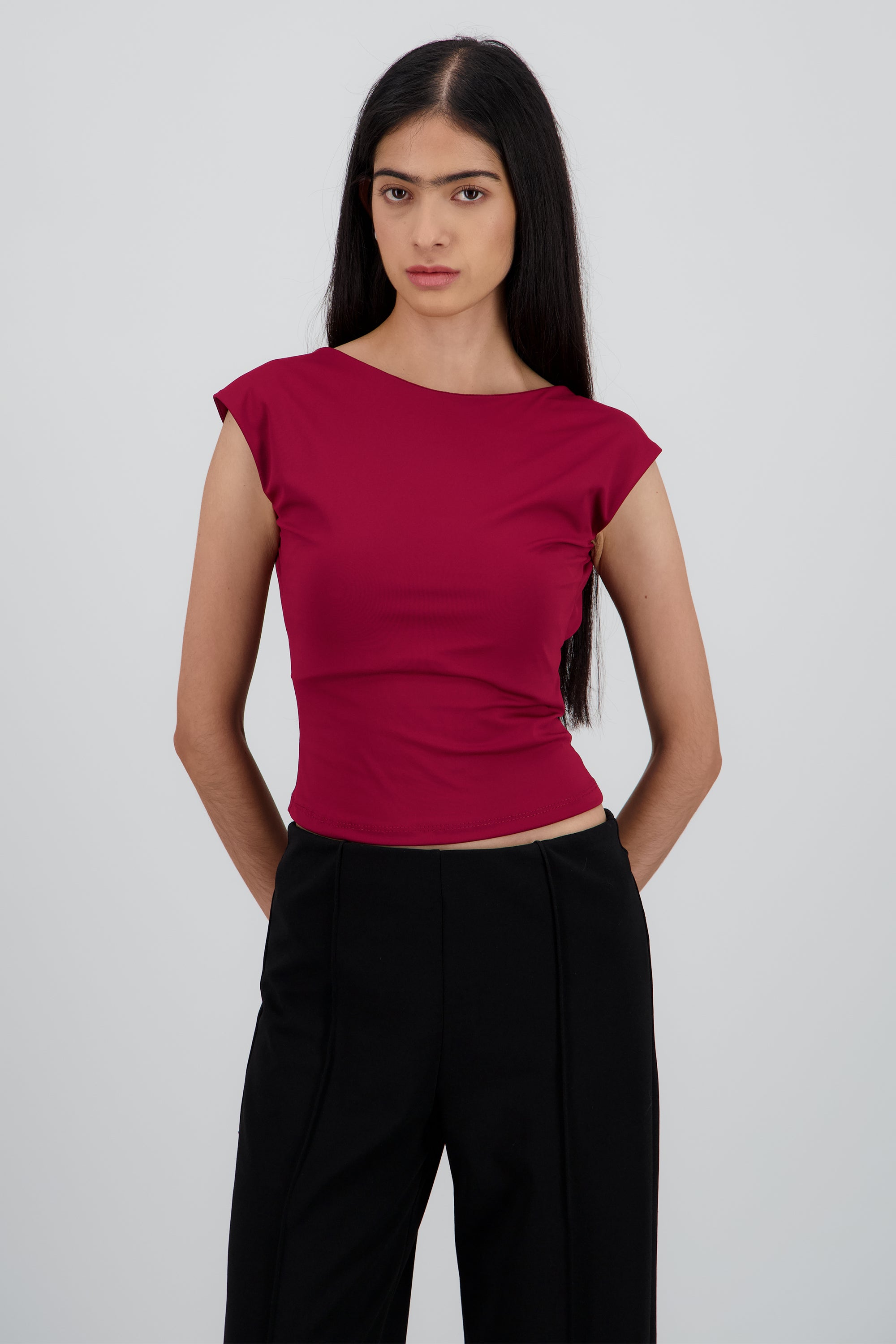 Top manga corta escote espalda CIRUELA