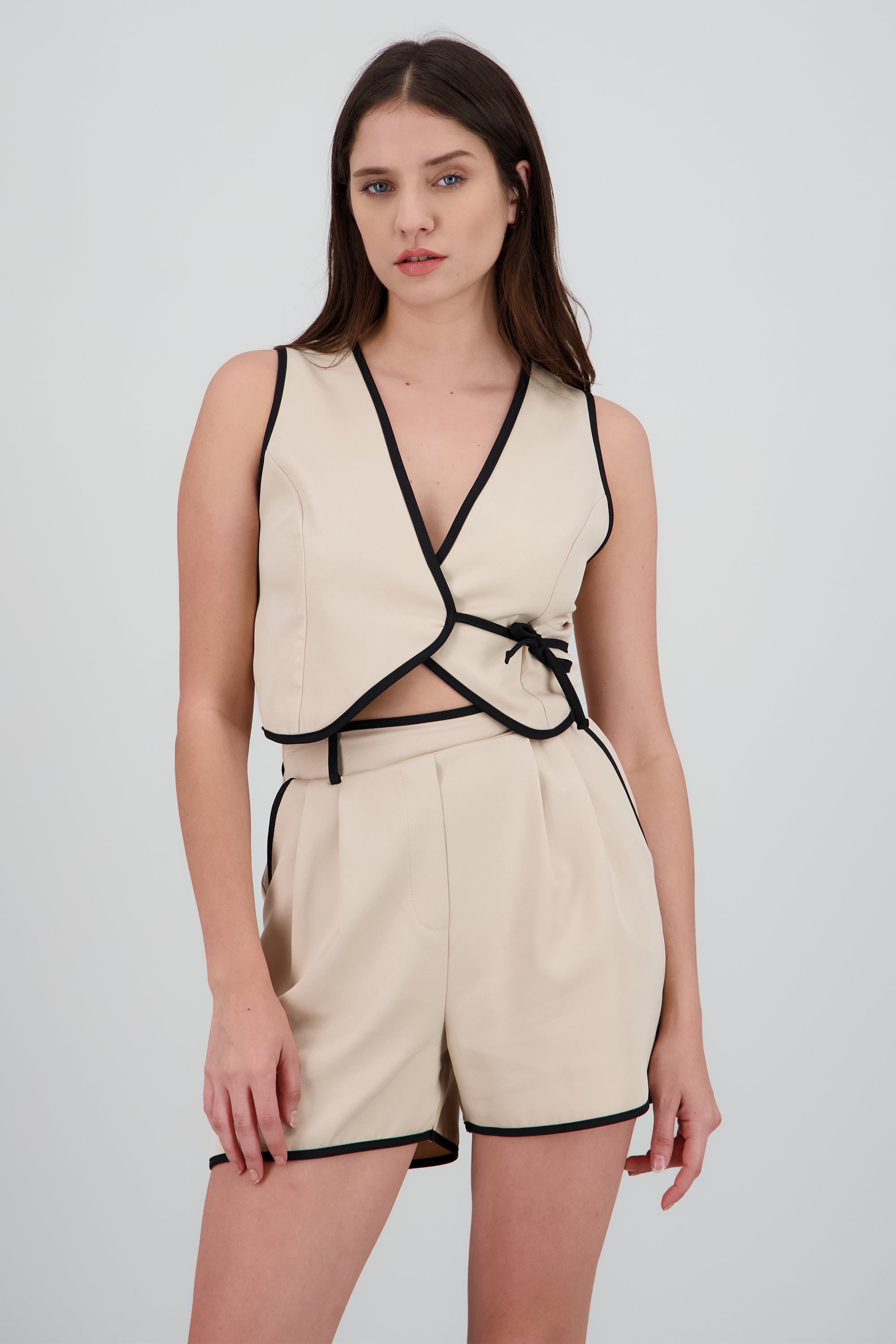 Chaleco contraste amarre KHAKI COMBO