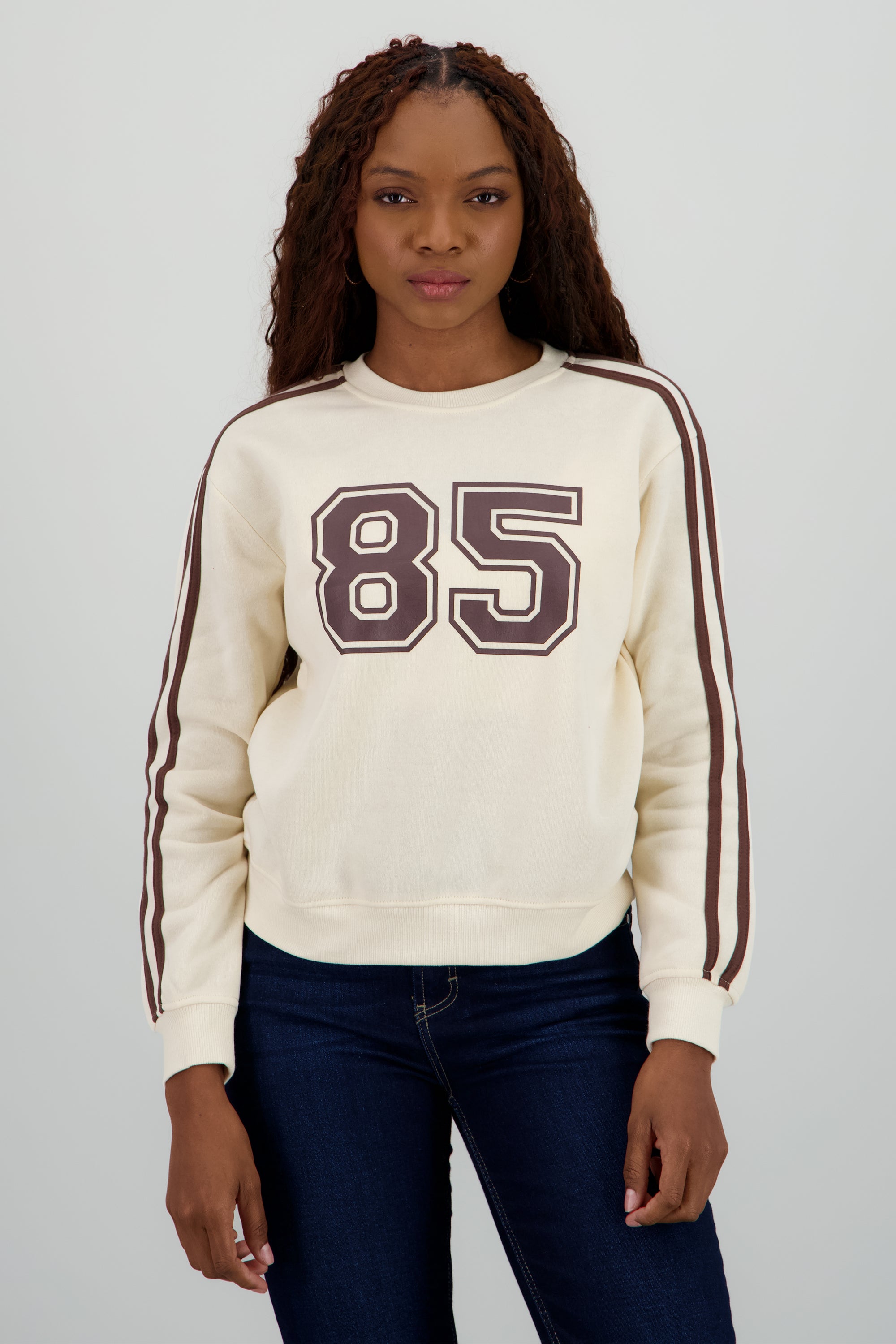 Sudadera lineas contraste número CREMA