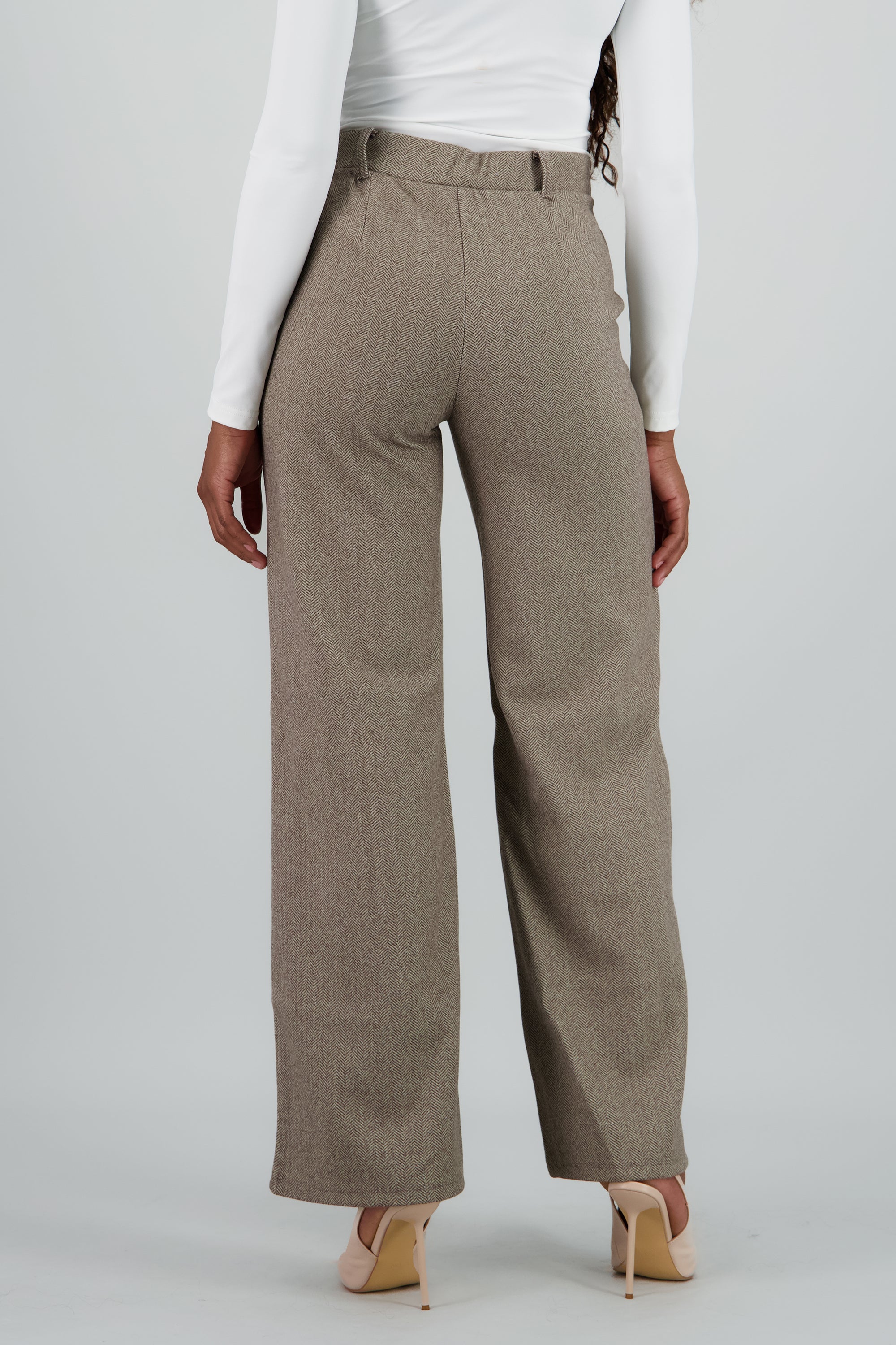 Pantalon con textura recto CAFE