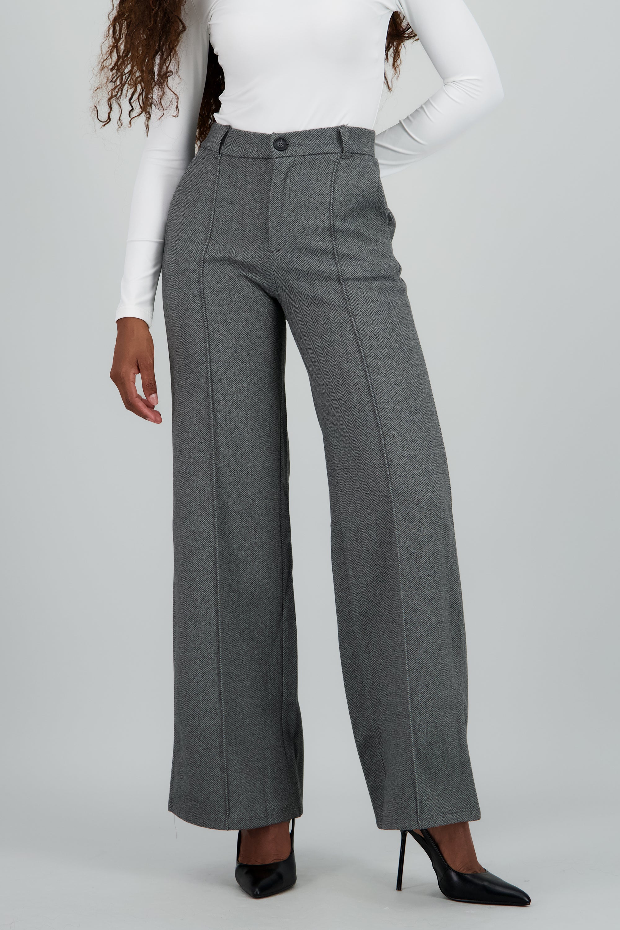 Pantalon con textura recto GRIS