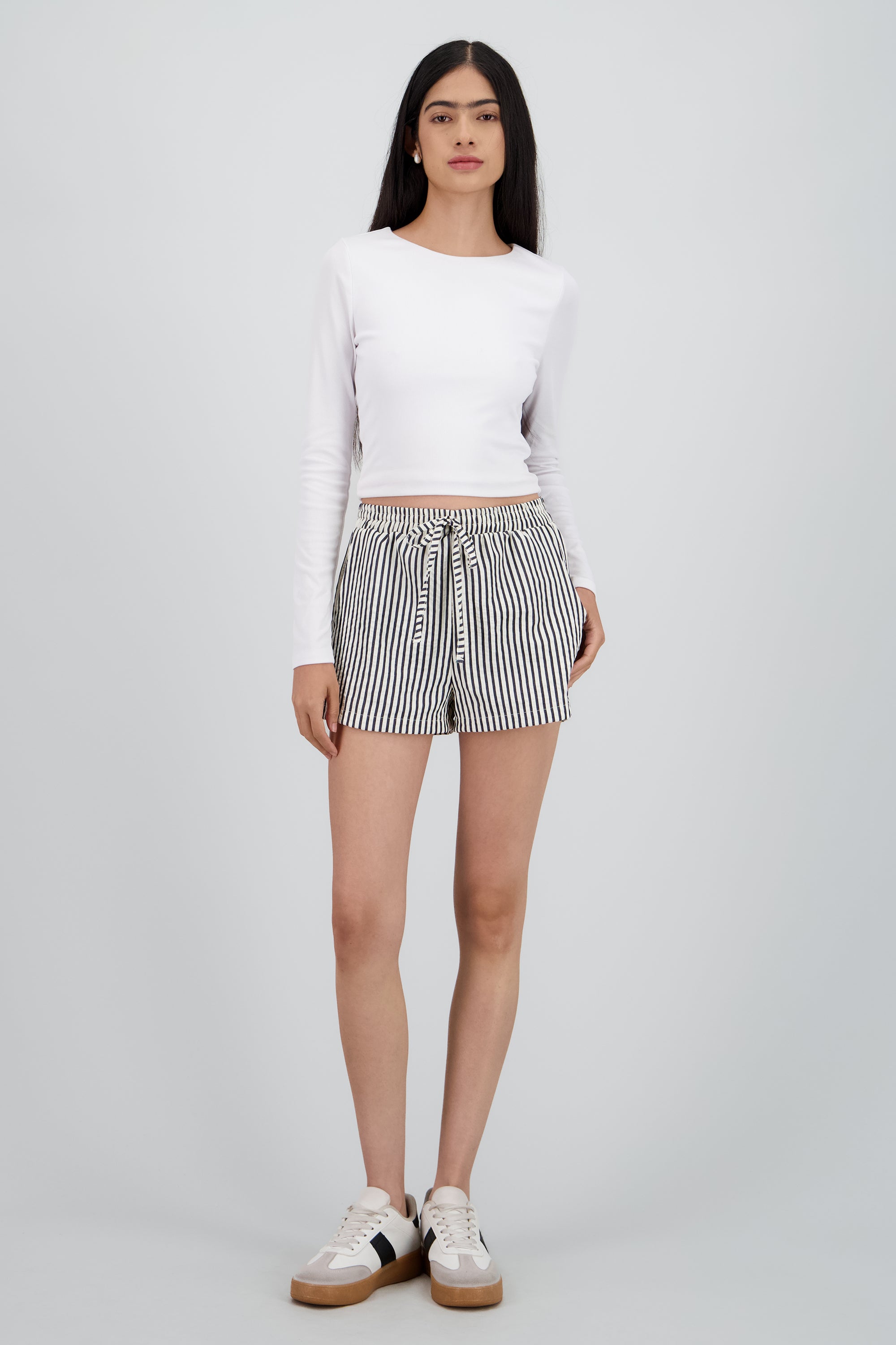 Short rayas detalle resorte HUESO COMBO