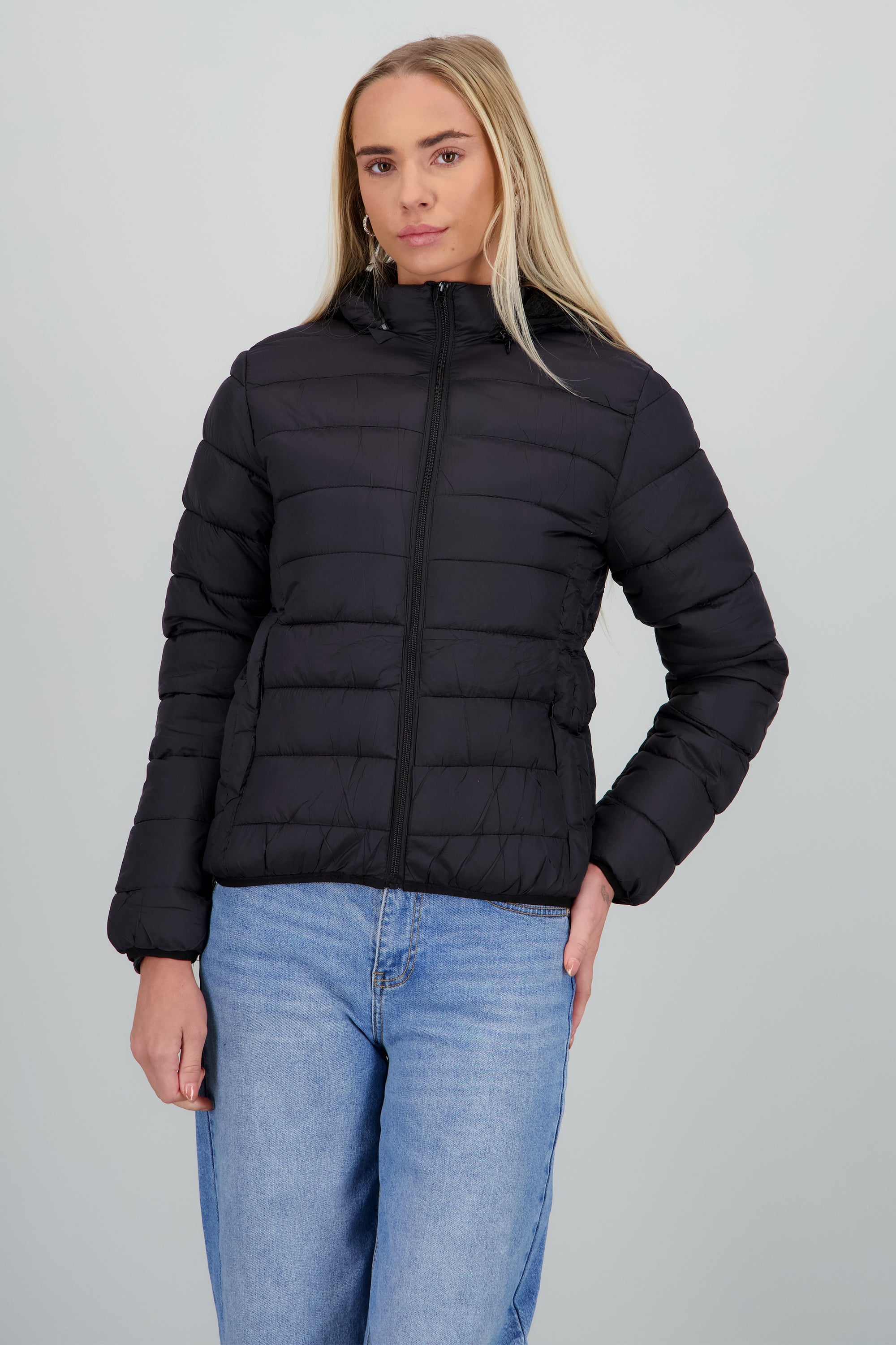 CHAMARRA CORTA BASICA NEGRO