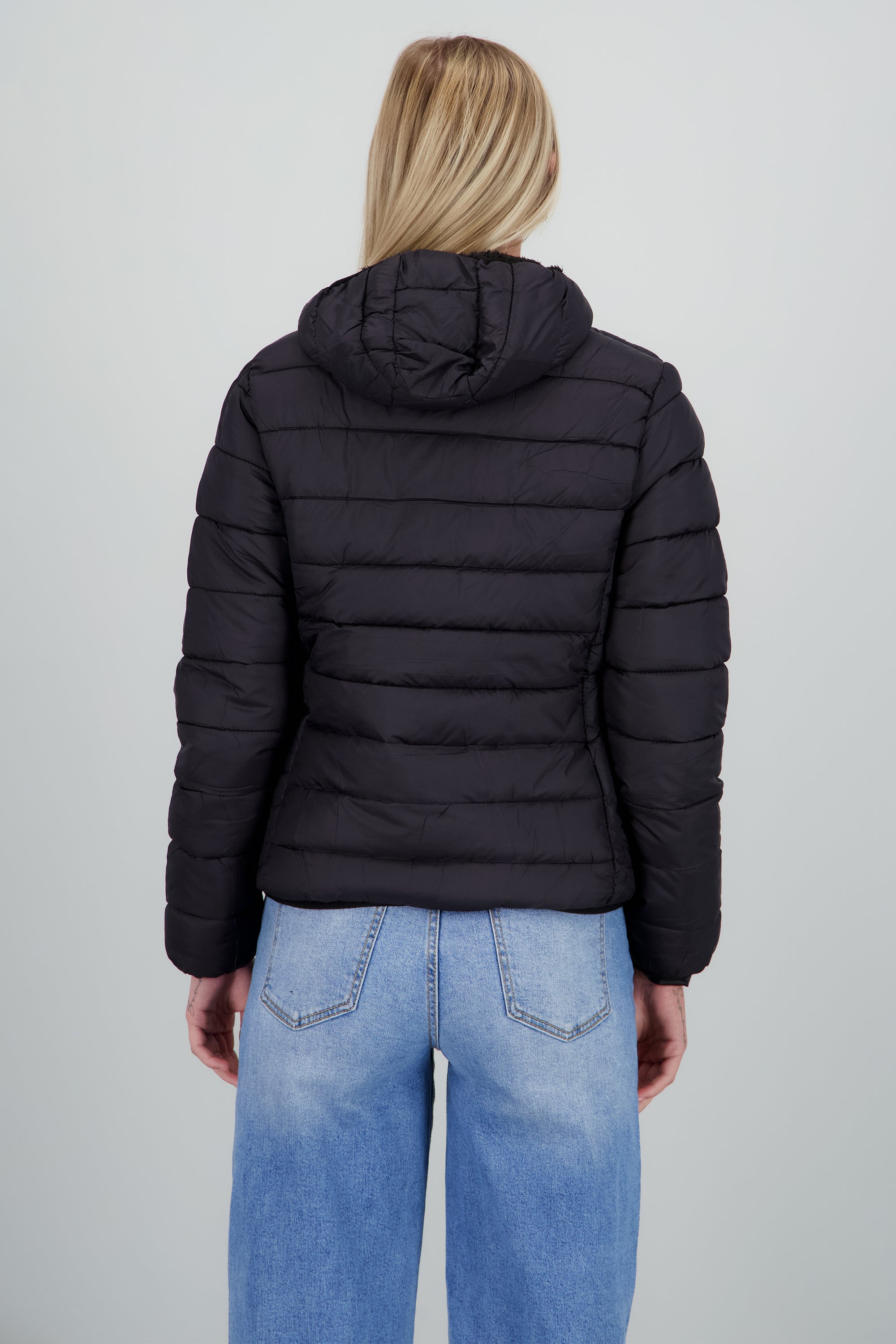 CHAMARRA CORTA BASICA NEGRO