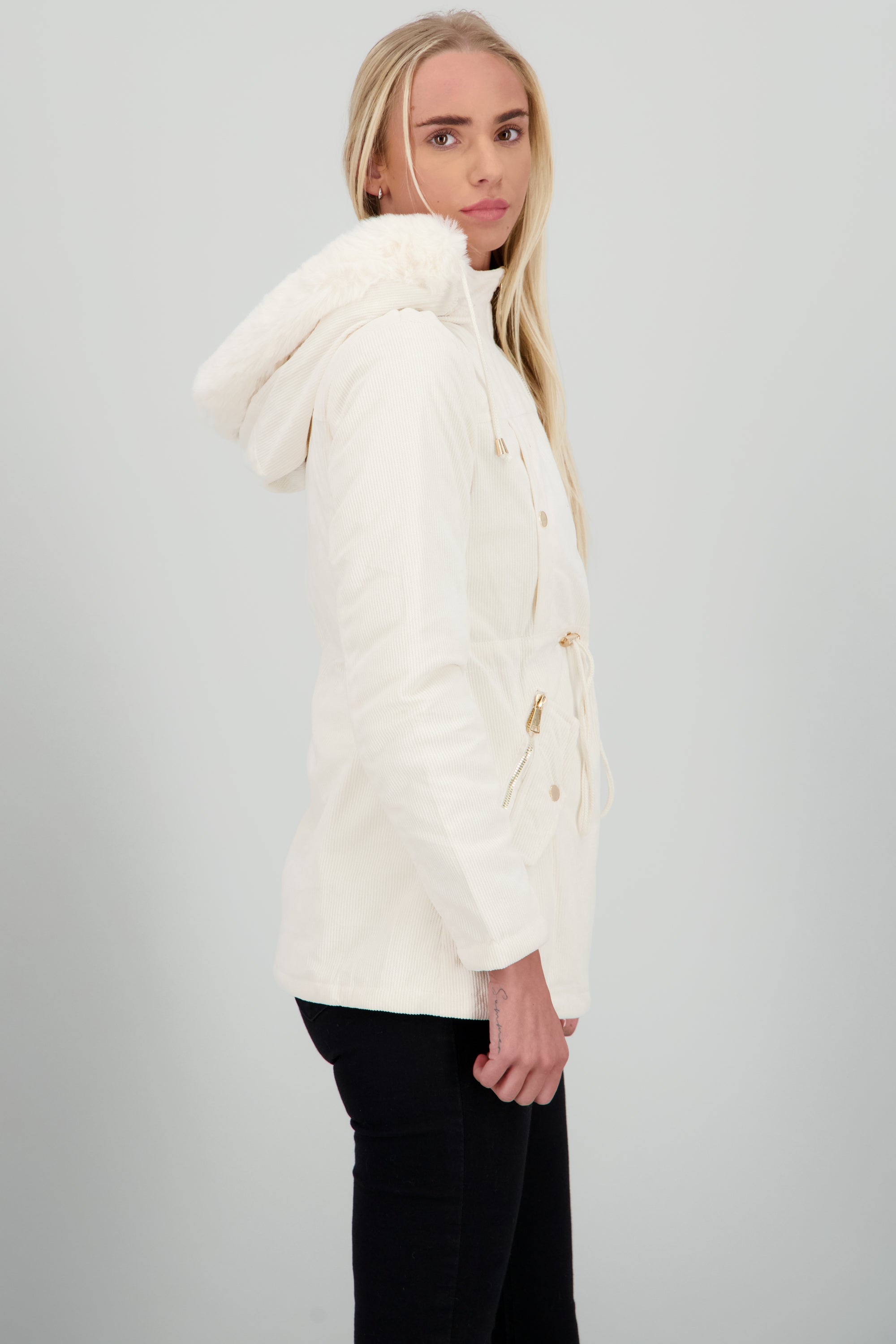 CHAMARRA GORRO PELUCHE HUESO