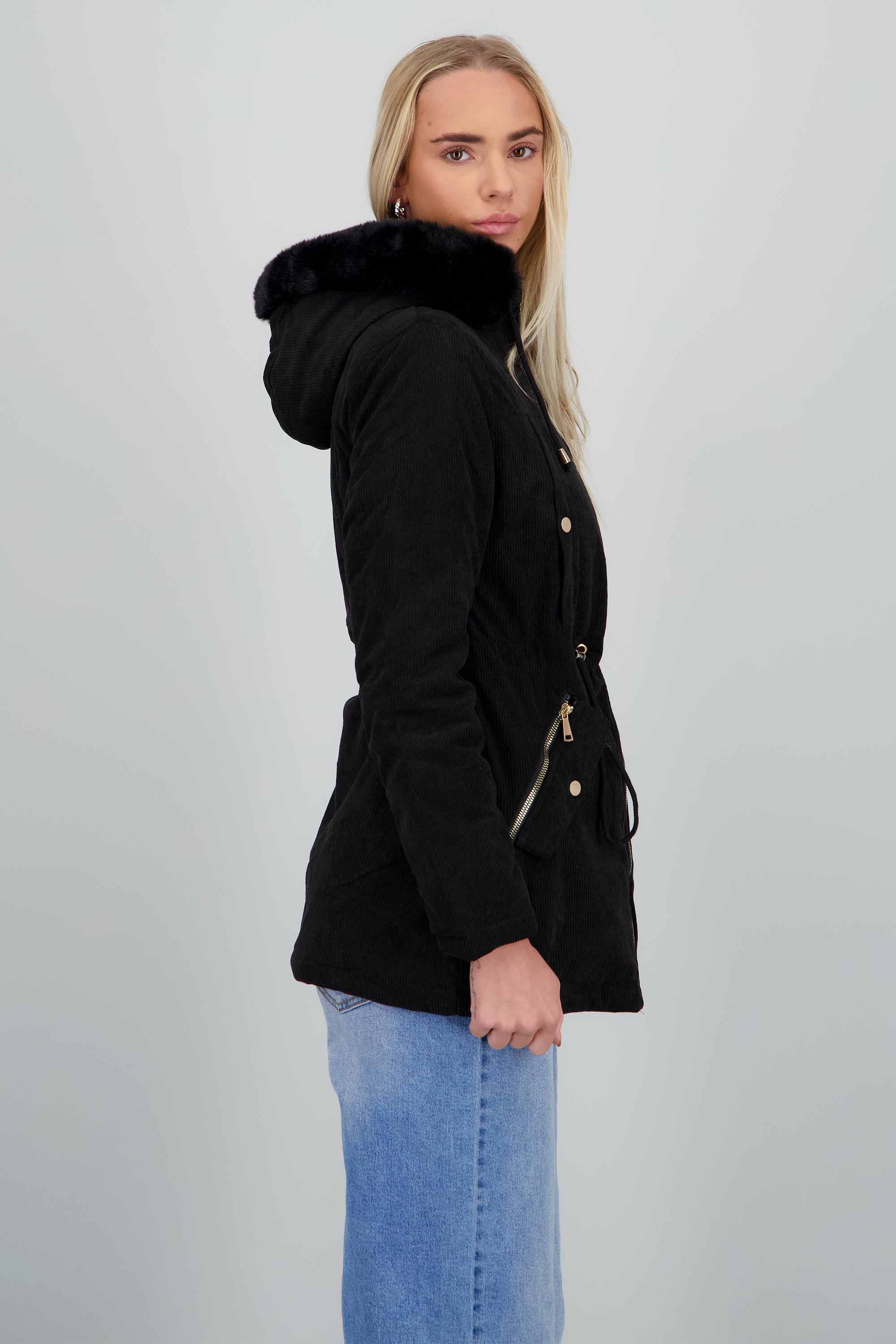 CHAMARRA GORRO PELUCHE NEGRO