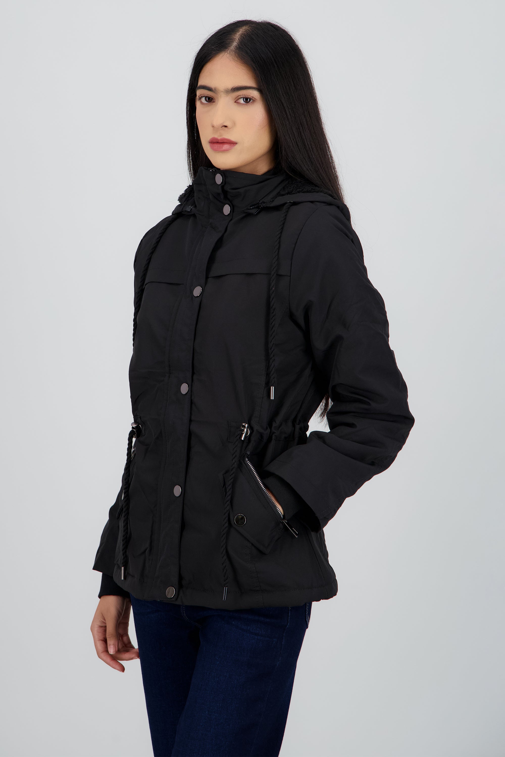GABARDINA BOLSA Y JARETA NEGRO