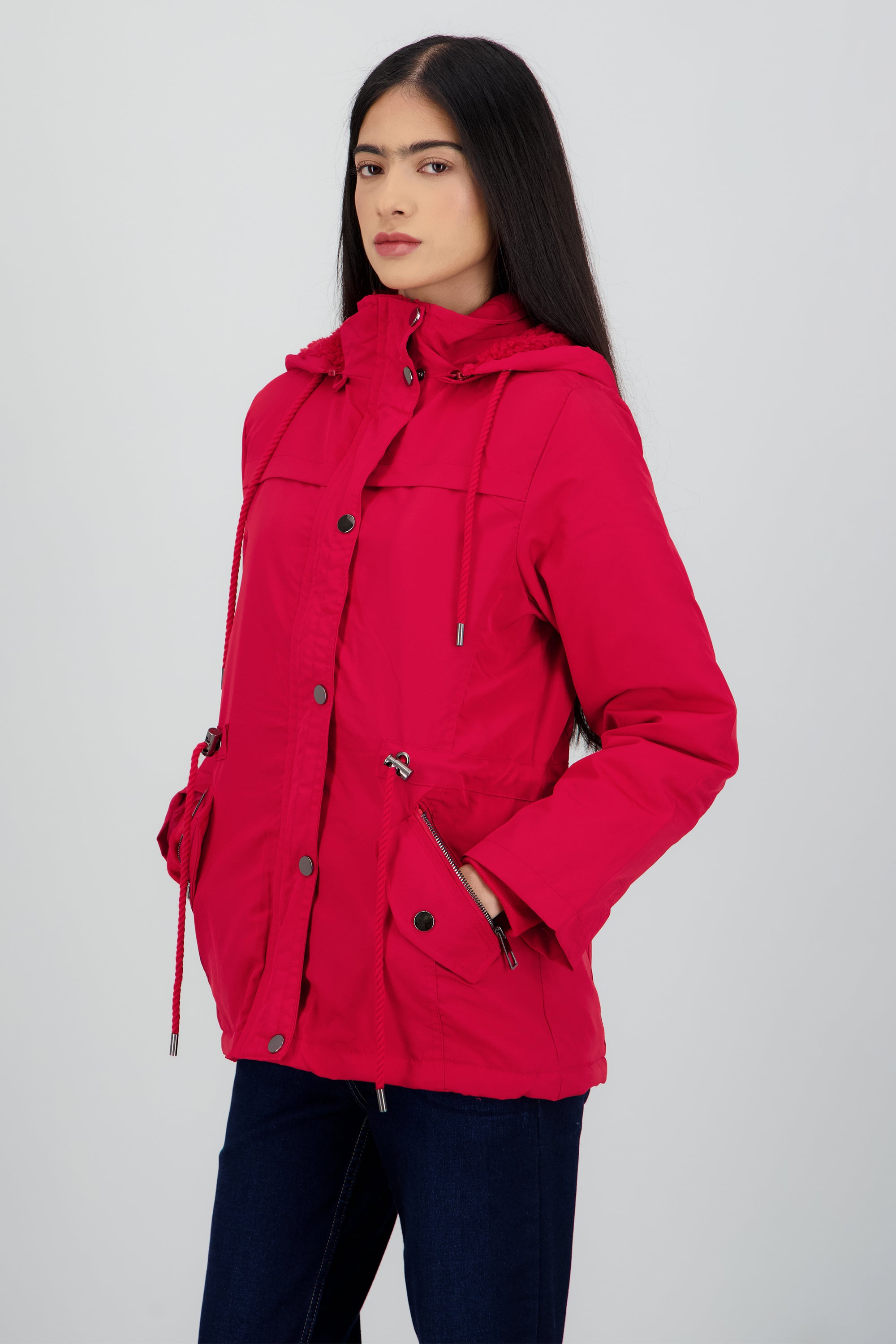 GABARDINA BOLSA Y JARETA ROJO