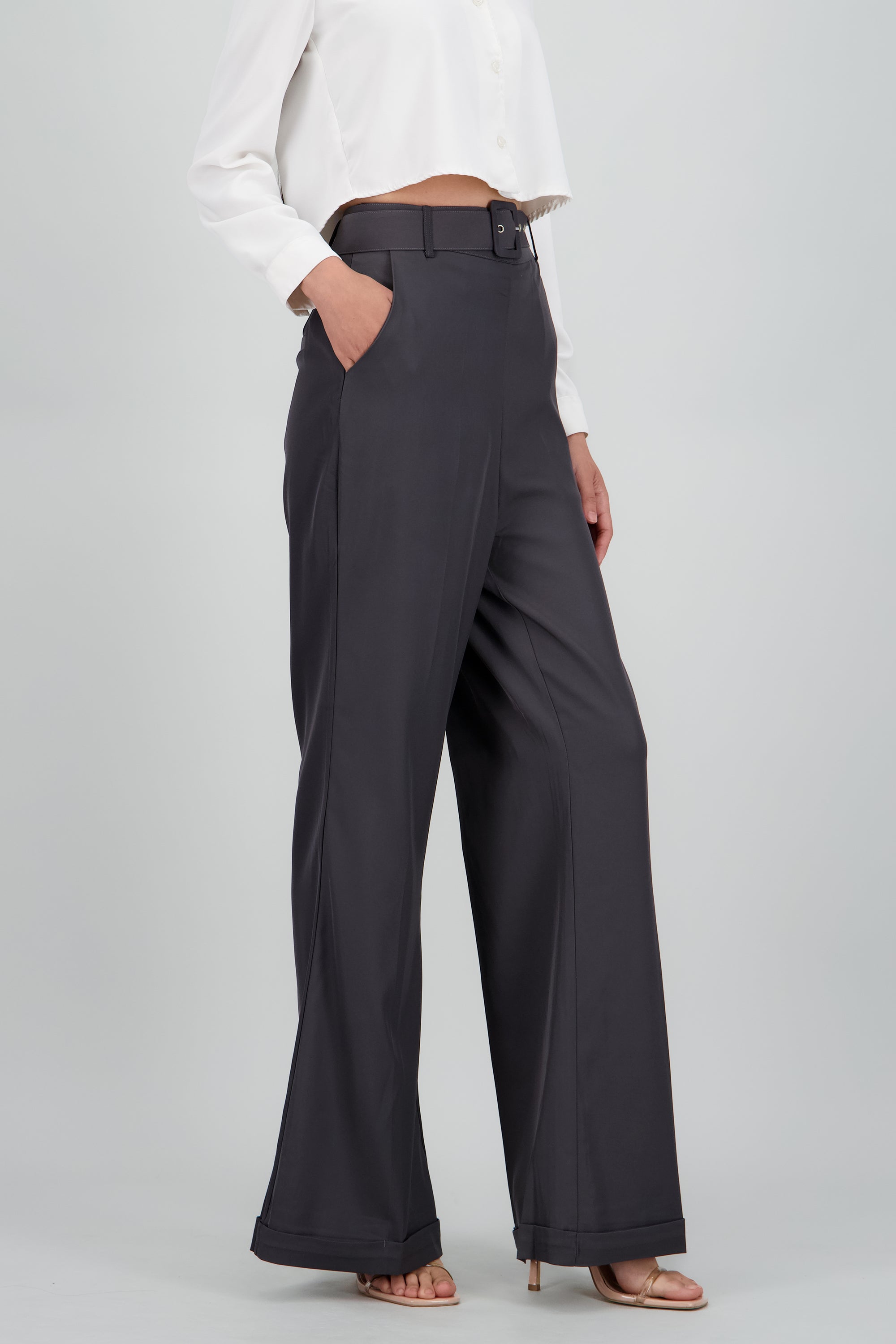 Pantalon flare detalle dobladillo GRIS