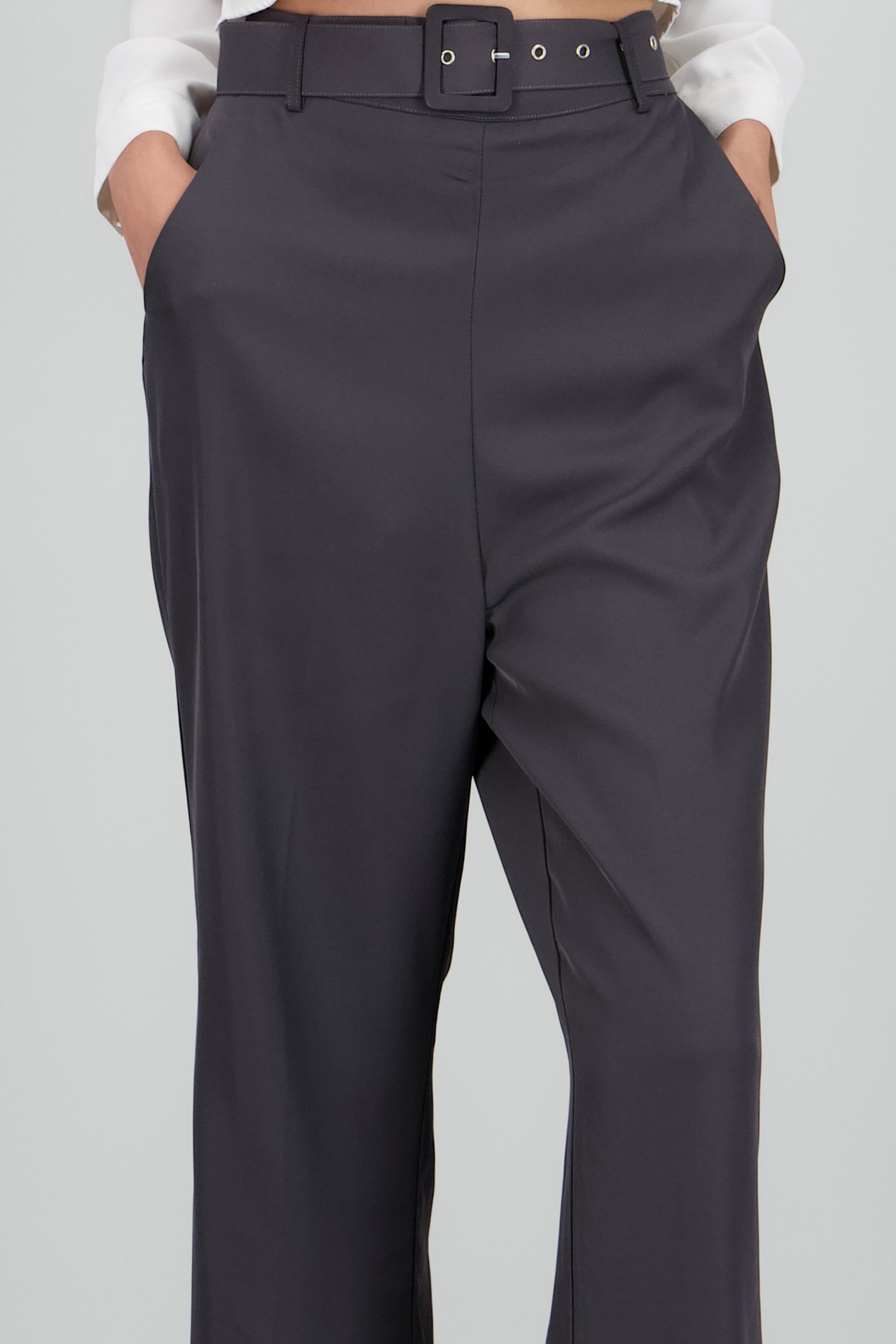 Pantalon flare detalle dobladillo GRIS