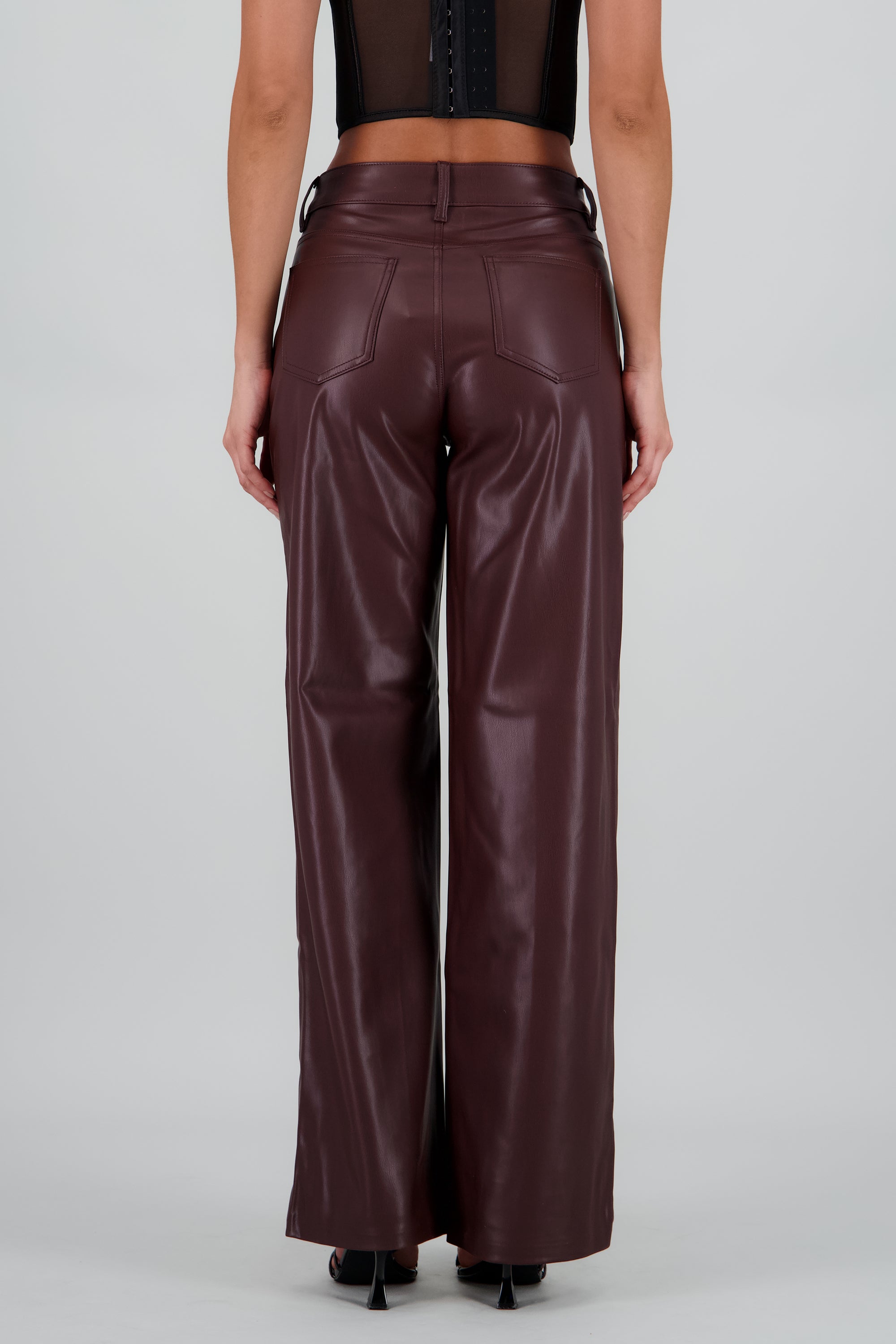 Pantalon amplio liso pu CIRUELA