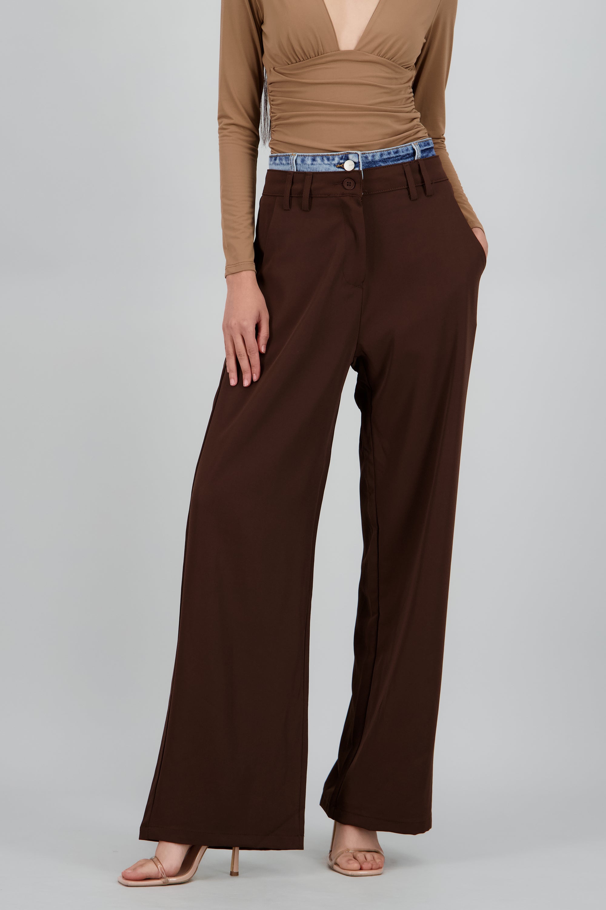 Pantalon liso doble pretina CHOCOLATE