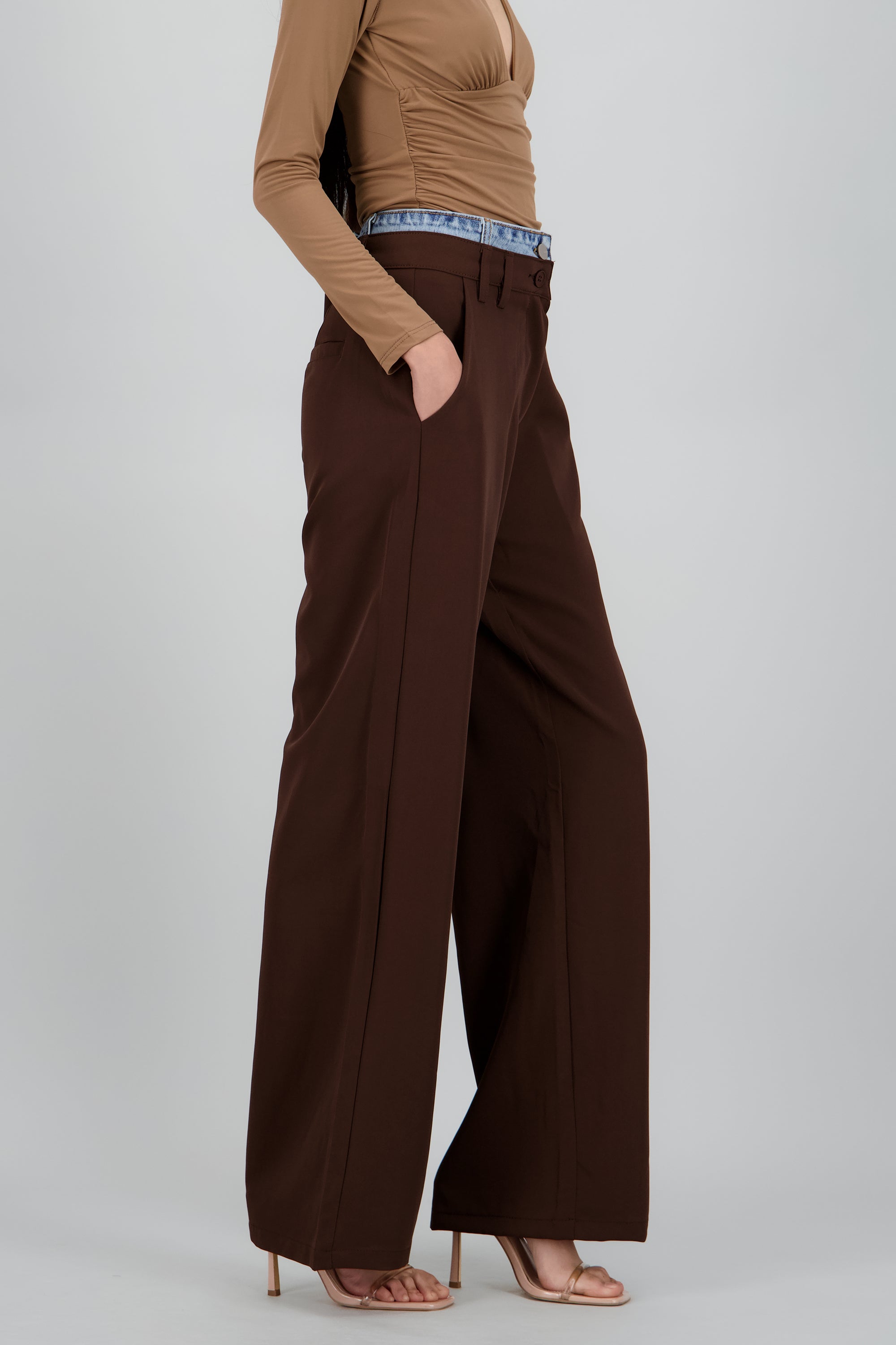 Pantalon liso doble pretina CHOCOLATE