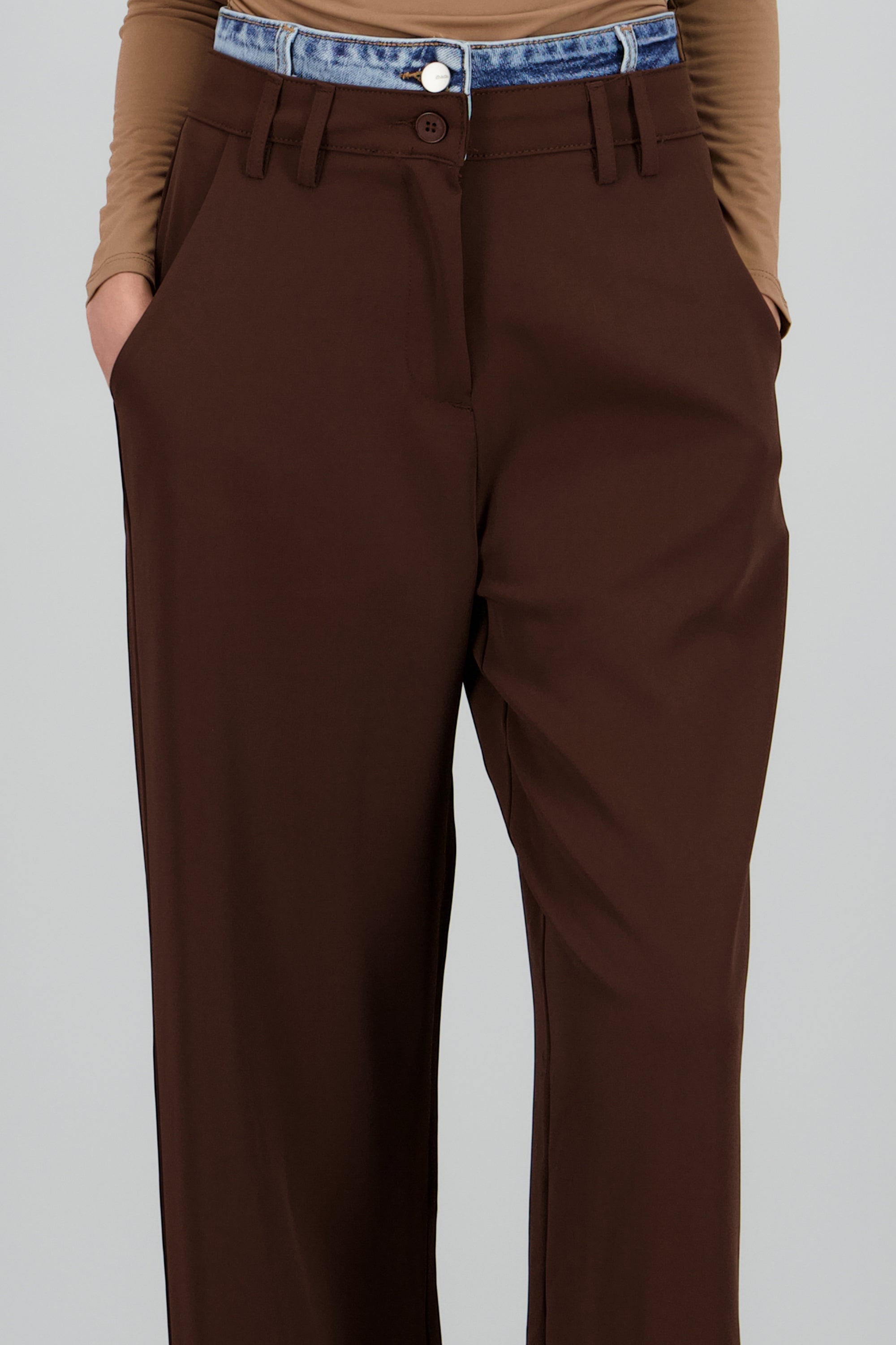 Pantalon liso doble pretina CHOCOLATE
