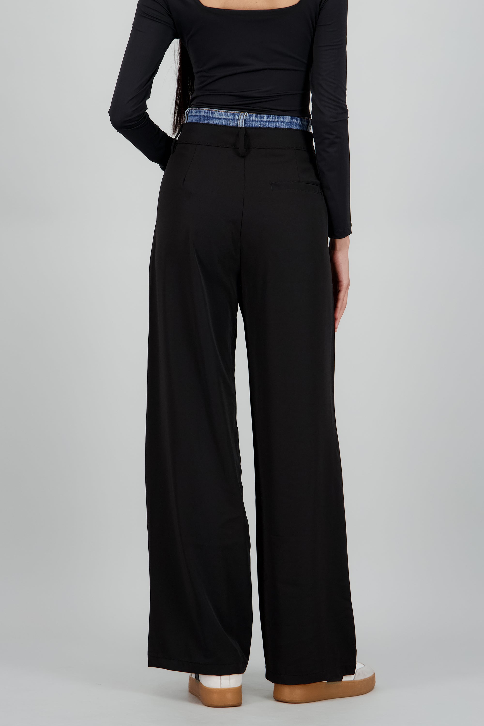 Pantalon liso doble pretina NEGRO
