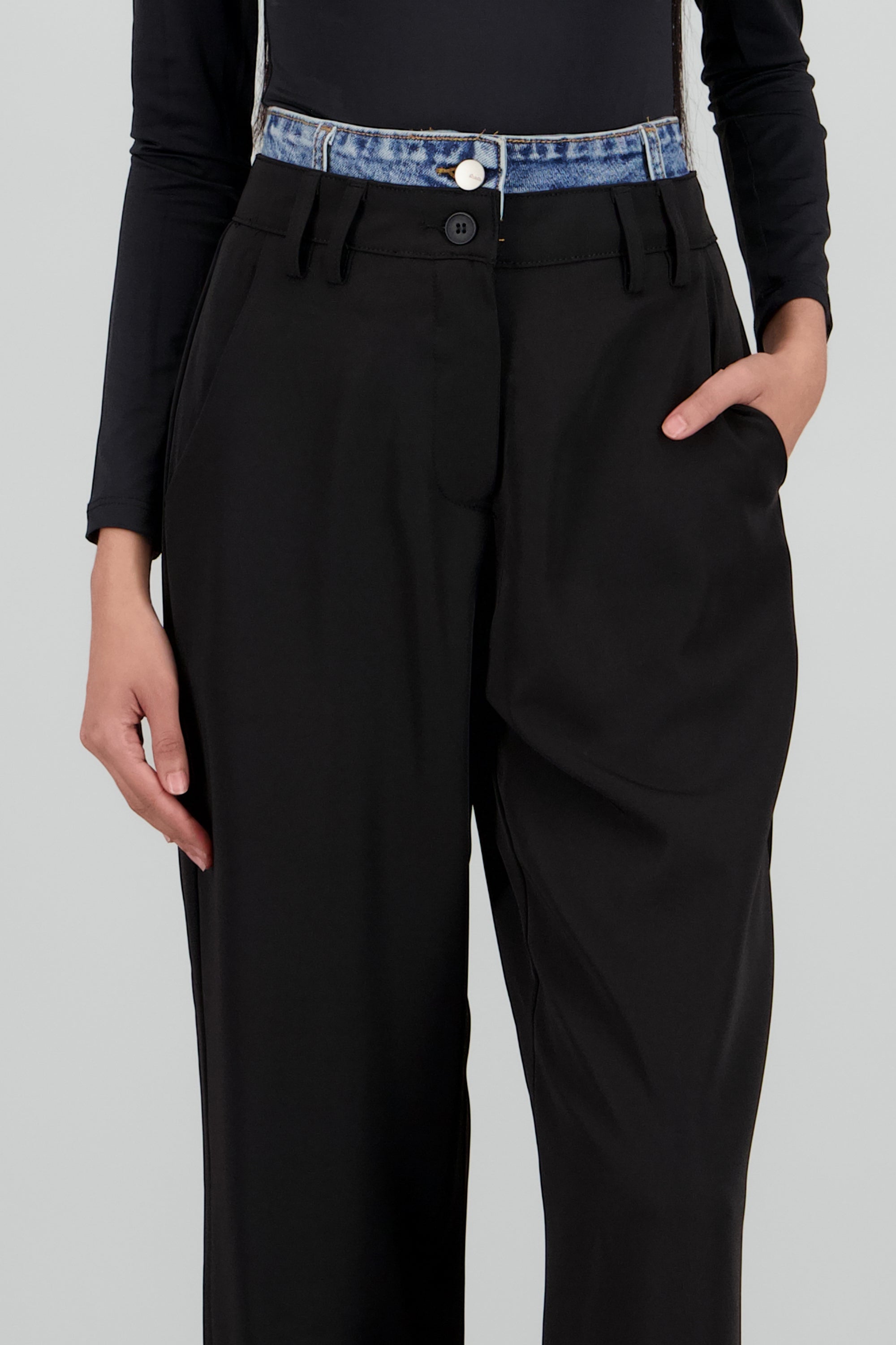Pantalon liso doble pretina NEGRO