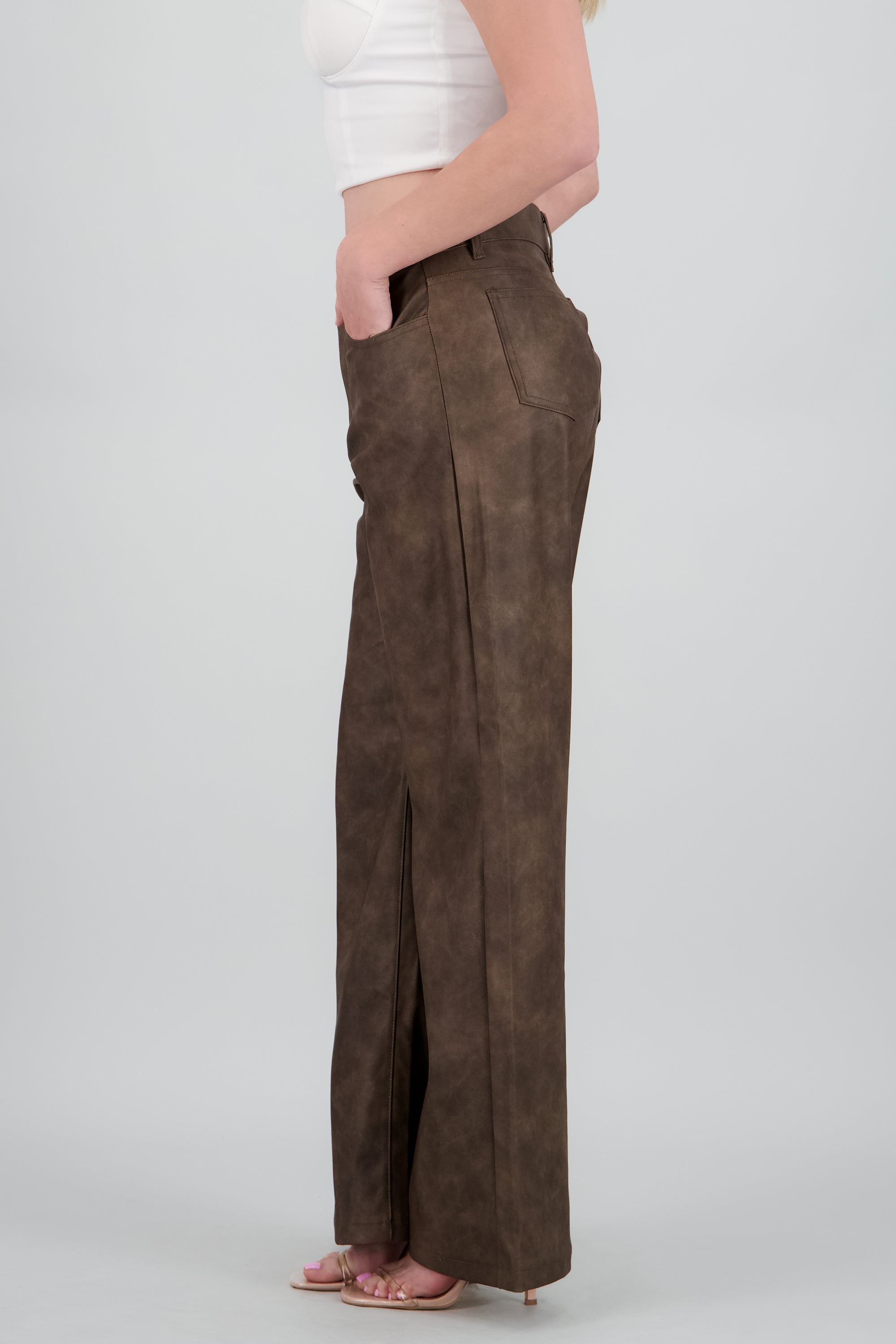 Pantalon recto pu desgaste CHOCOLATE