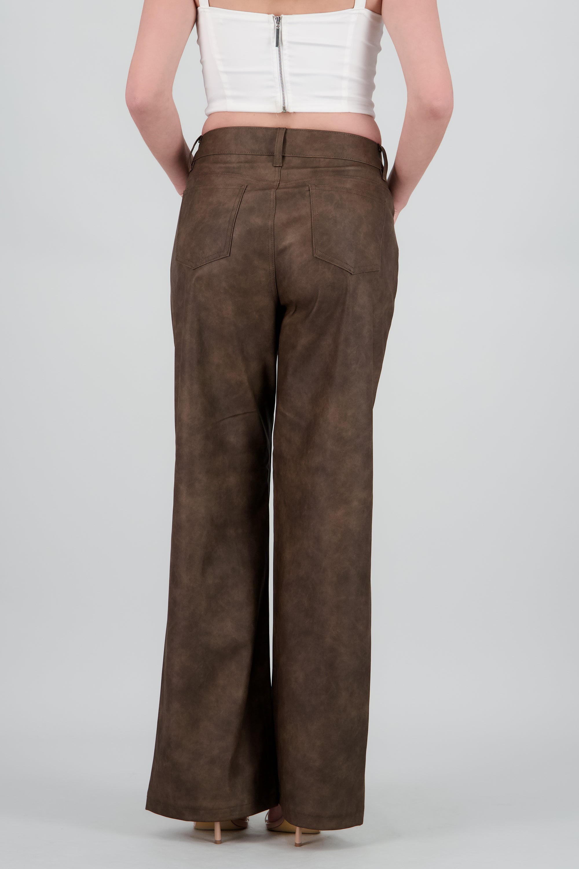 Pantalon recto pu desgaste CHOCOLATE