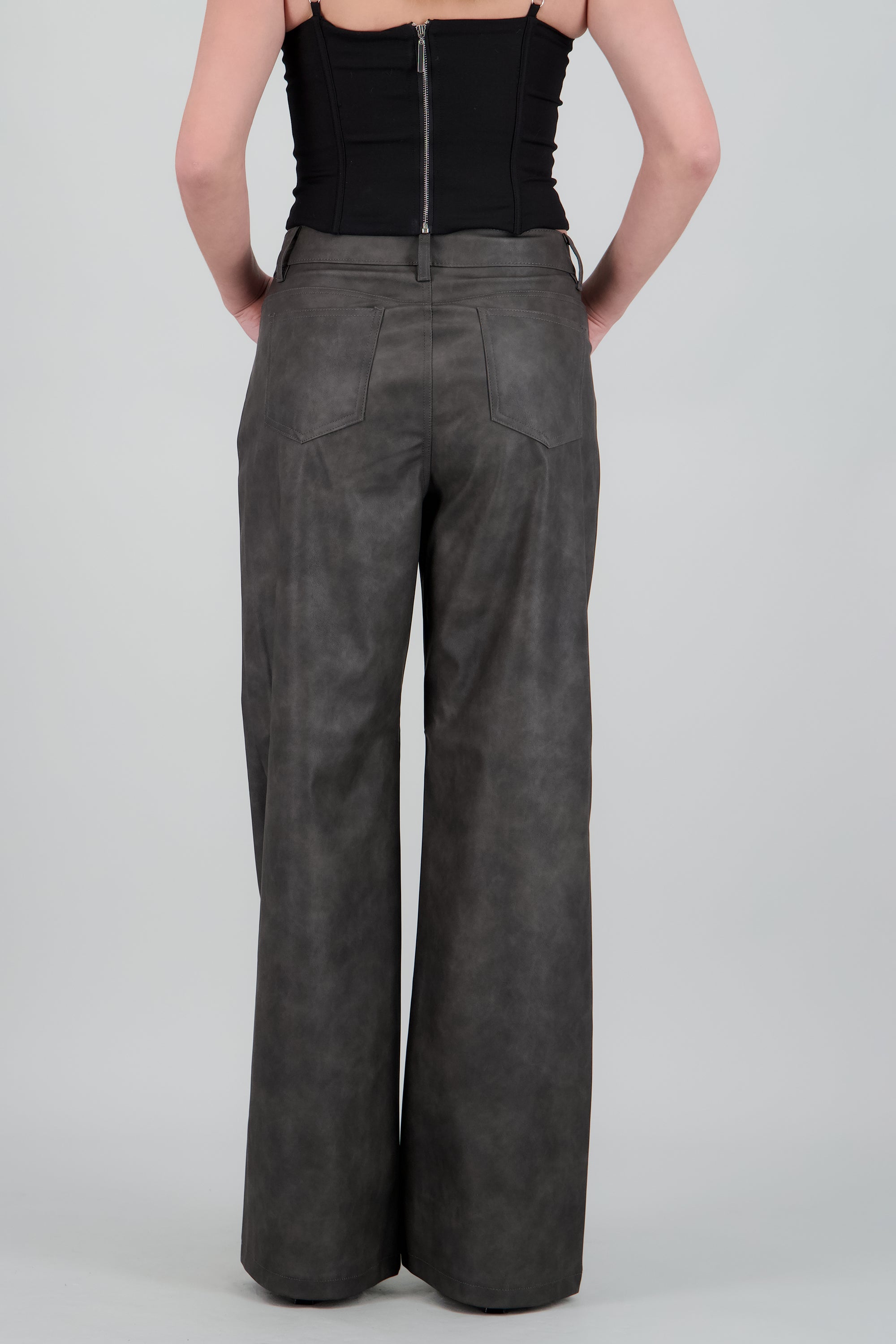 Pantalon recto pu desgaste NEGRO