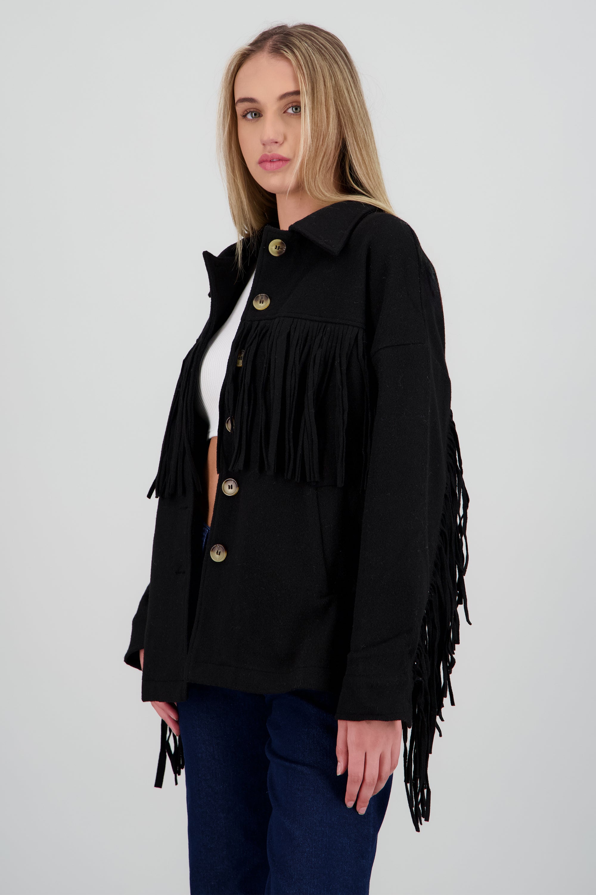 CHAMARRA DETALLE FRINGE NEGRO