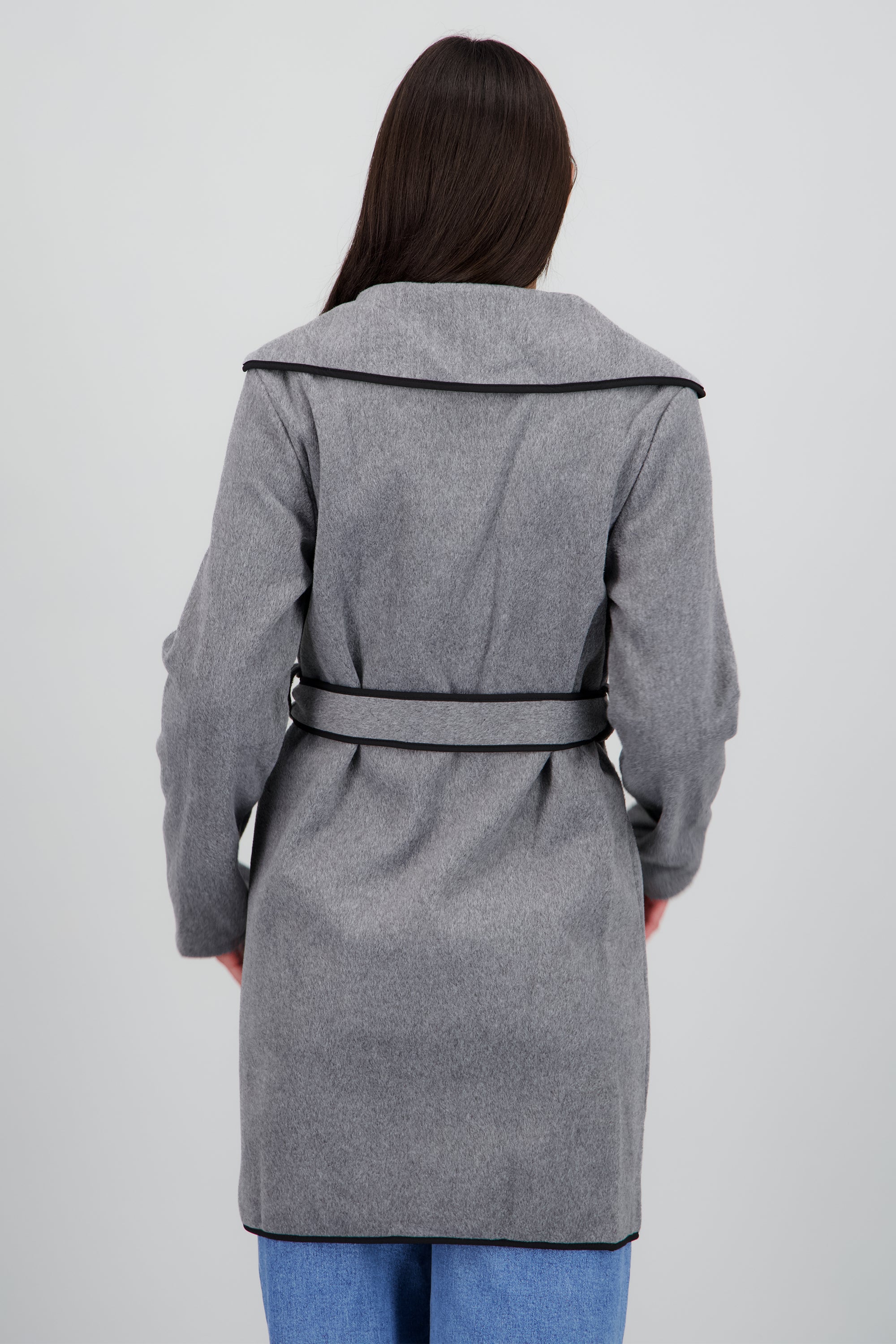 Abrigo corto detalle contraste laso GRIS
