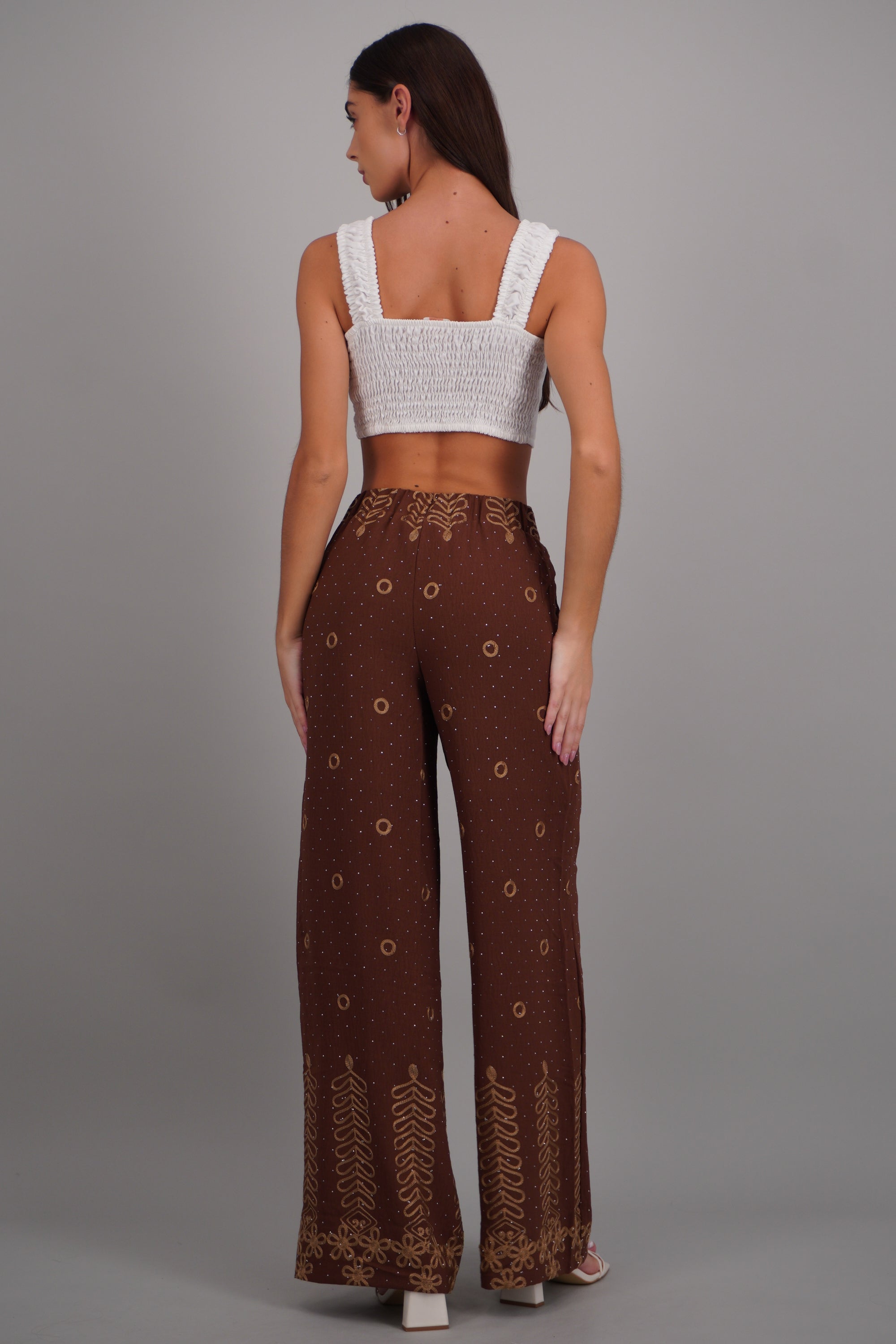 Pantalon recto detalle bordado CAFE