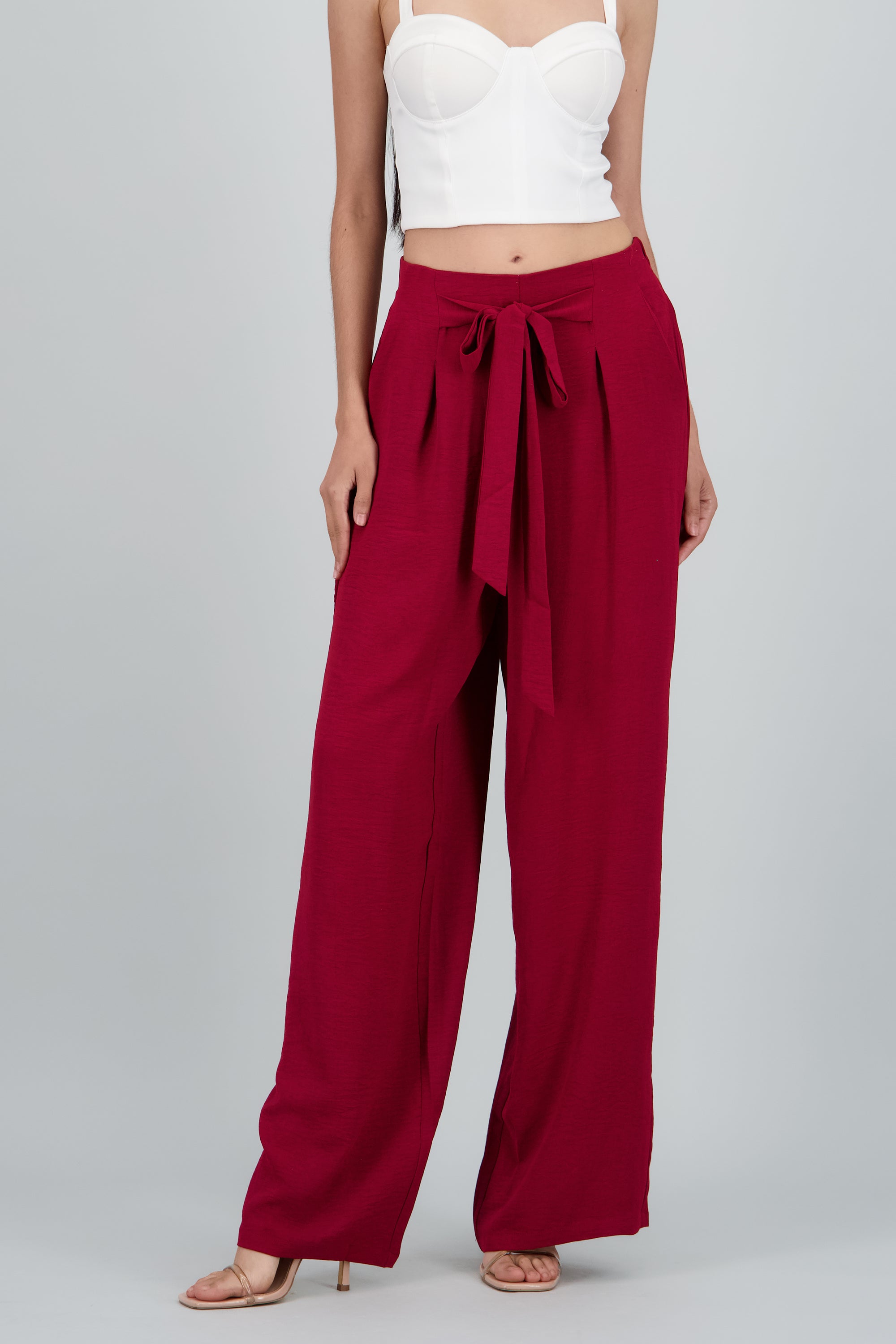 Pantalon amplio detalle amarre CIRUELA