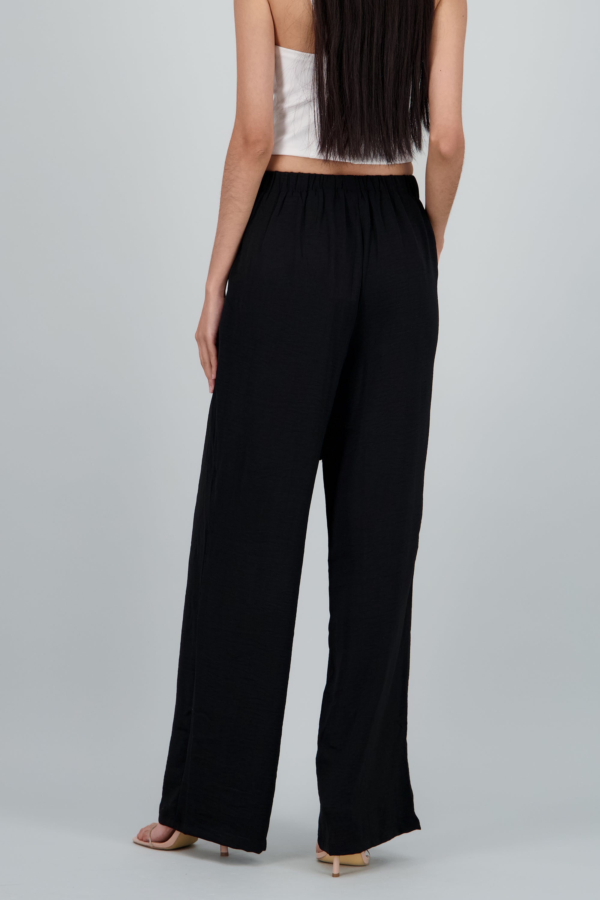 Pantalon amplio detalle amarre NEGRO