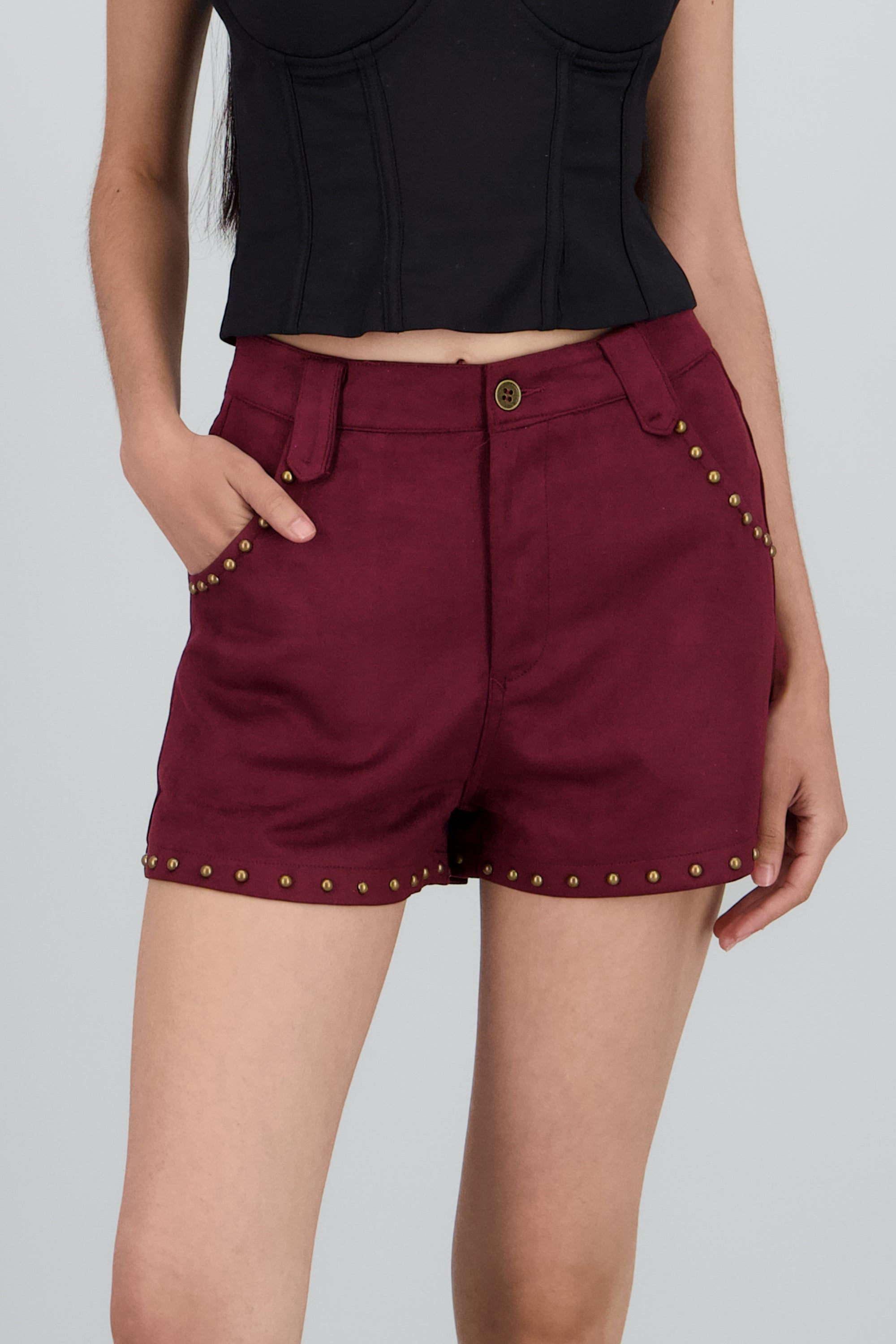 Short suede detalle estoperoles CIRUELA