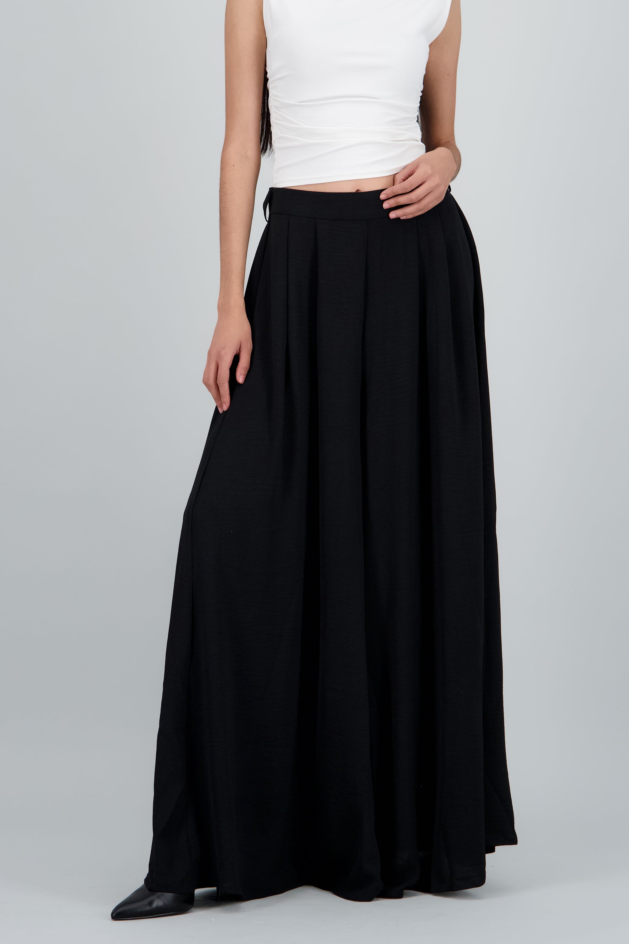 Pantalon wide leg liso con pretina NEGRO