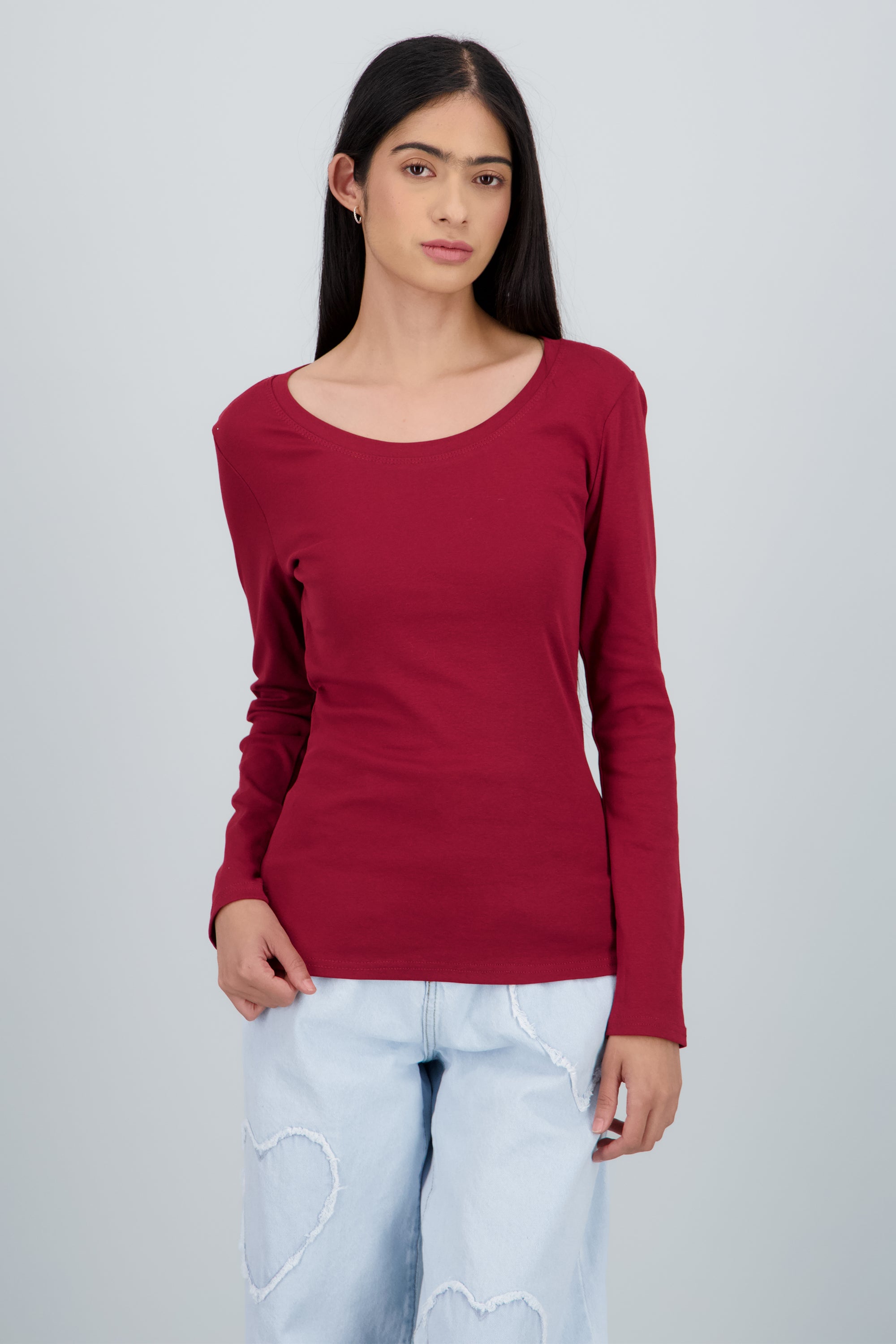 Top liso manga larga cuello redondo CIRUELA